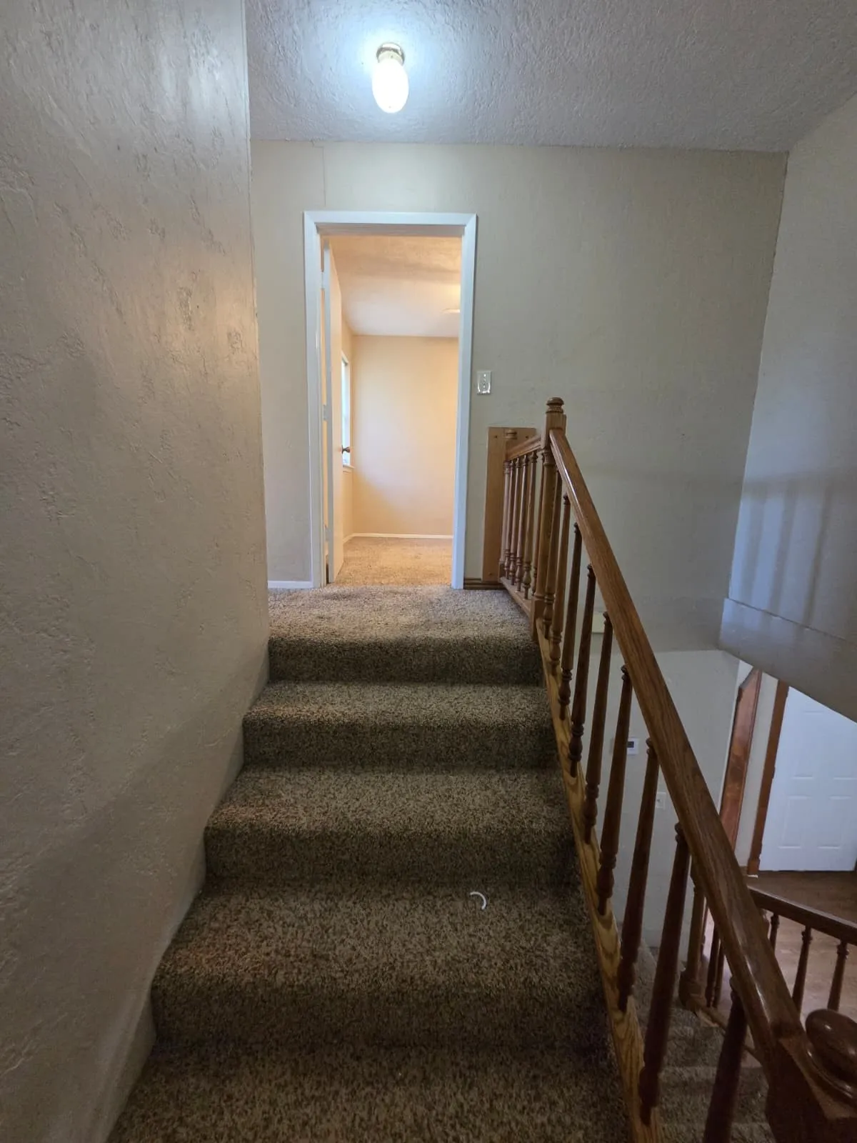 Townhouse For Rent in Grayson County , 1500 N Grant Drive A, Sherman, Texas 75092, 3 Bedroom, 2 Bathroom, 1 Garage spaces, 1,874 Sqft, built in 1986, Preowned, mls#21228938, Real Estate Agent in Sherman, Homes For Rent in Grayson county, Homes For Rent in Sherman, Realtor in Sherman Texas, Real Estate Brokerage Independent Realty Texas, Luminita Cordes Realtor
