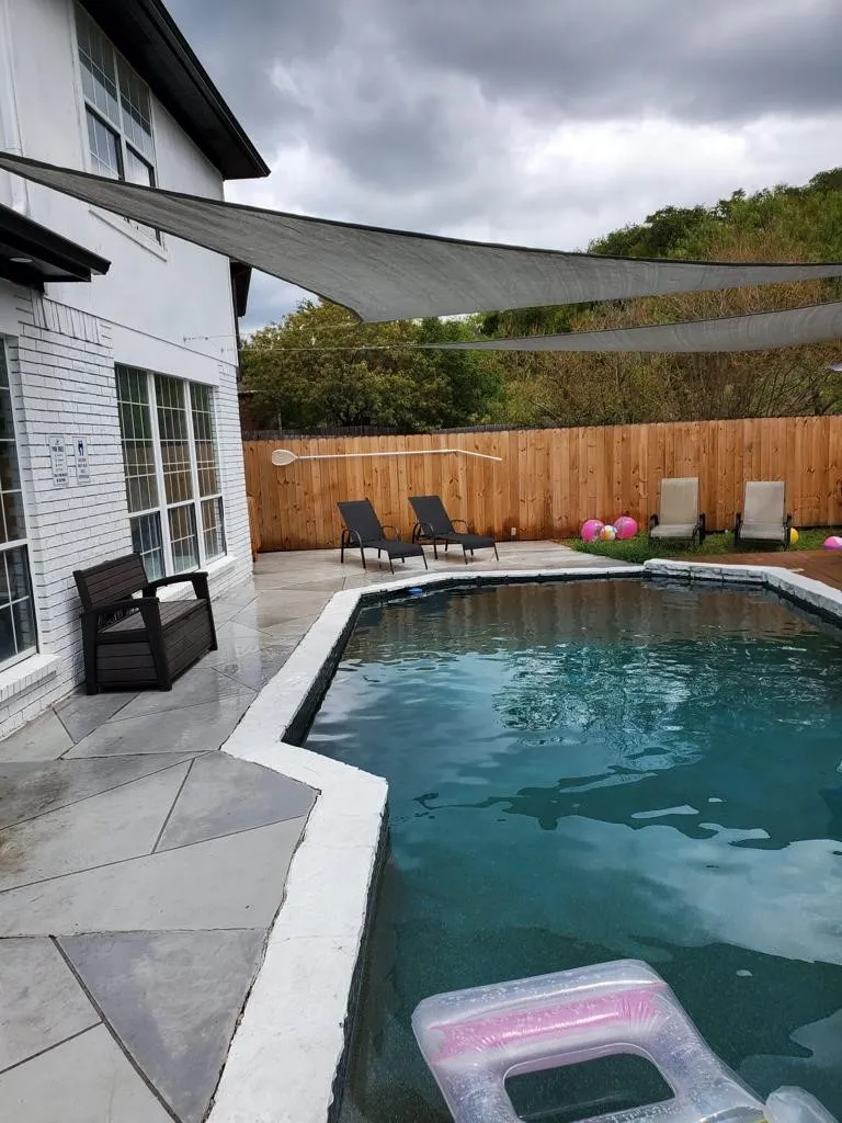 Single Family Residence For Rent in Dallas County , 8324 Autumncrest Court, Dallas, Texas 75249, 5 Bedrooms, 3 Bathrooms, 2 Garage spaces, 2,306 Sqft, built in 1989, Preowned, Price $5,000, mls#21228946, Real Estate Agent in Dallas, Homes For Rent in Dallas county, Homes For Rent in Dallas, Realtor in Dallas Texas, Real Estate Brokerage Independent Realty Texas, Luminita Cordes Realtor