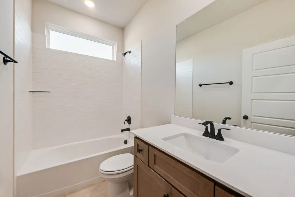 Single Family Residence For Sale in Collin County , 208 Starlight Drive, Anna, Texas 75409, 4 Bedroom, 3 Bathroom, 2 Garage spaces, 2,519 Sqft, built in 2026, New Construction - Complete, mls#21228975, Real Estate Agent in Anna, Homes For Sale in Collin county, Homes For Sale in Anna, Realtor in Anna Texas, Real Estate Brokerage Independent Realty Texas, Luminita Cordes Realtor