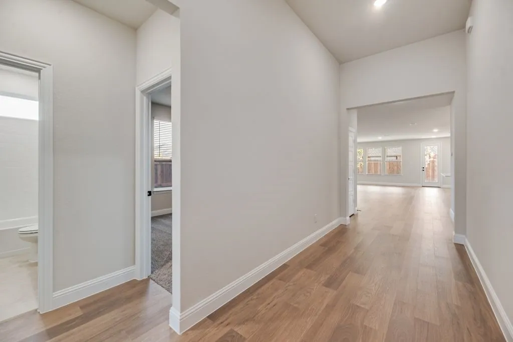 Single Family Residence For Sale in Collin County , 208 Starlight Drive, Anna, Texas 75409, 4 Bedroom, 3 Bathroom, 2 Garage spaces, 2,519 Sqft, built in 2026, New Construction - Complete, mls#21228975, Real Estate Agent in Anna, Homes For Sale in Collin county, Homes For Sale in Anna, Realtor in Anna Texas, Real Estate Brokerage Independent Realty Texas, Luminita Cordes Realtor