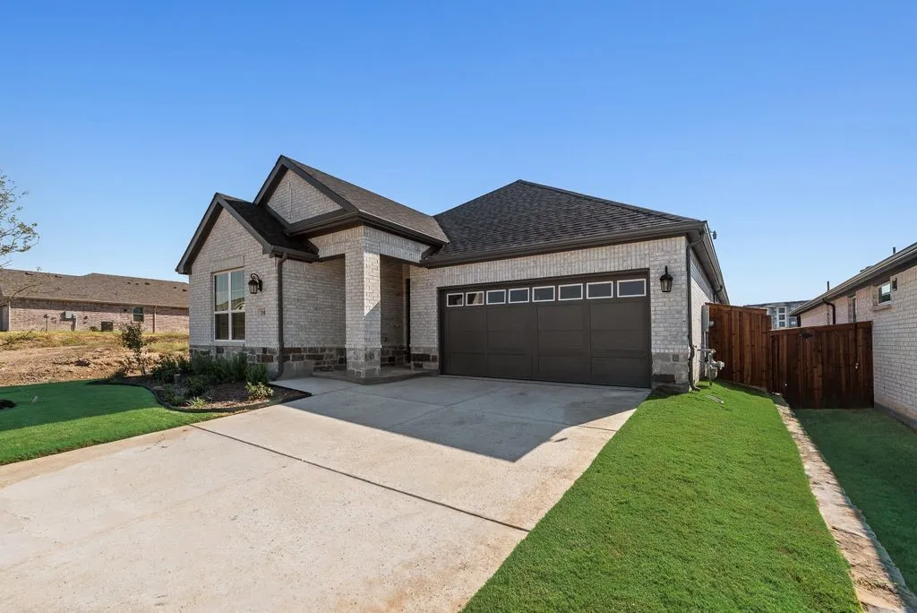 Single Family Residence For Sale in Collin County , 208 Starlight Drive, Anna, Texas 75409, 4 Bedroom, 3 Bathroom, 2 Garage spaces, 2,519 Sqft, built in 2026, New Construction - Complete, mls#21228975, Real Estate Agent in Anna, Homes For Sale in Collin county, Homes For Sale in Anna, Realtor in Anna Texas, Real Estate Brokerage Independent Realty Texas, Luminita Cordes Realtor