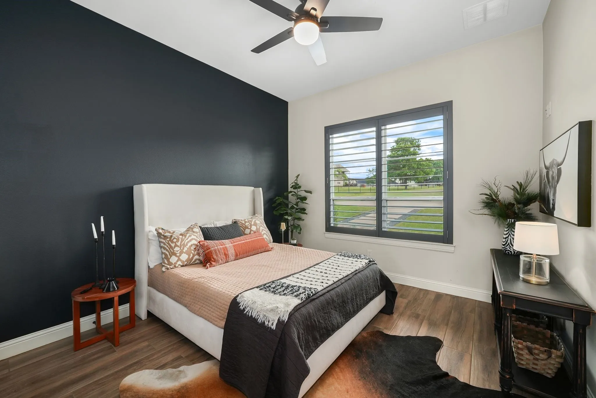 Single Family Residence For Sale in Kaufman County , 2100 Lake Crest Lane, Wills Point, Texas 75169, 3 Bedroom, 3 Bathroom, 3 Garage spaces, 2,758 Sqft, built in 2020, Preowned, mls#21228742, Real Estate Agent in Wills Point, Homes For Sale in Kaufman county, Homes For Sale in Wills Point, Realtor in Wills Point Texas, Real Estate Brokerage Independent Realty Texas, Luminita Cordes Realtor