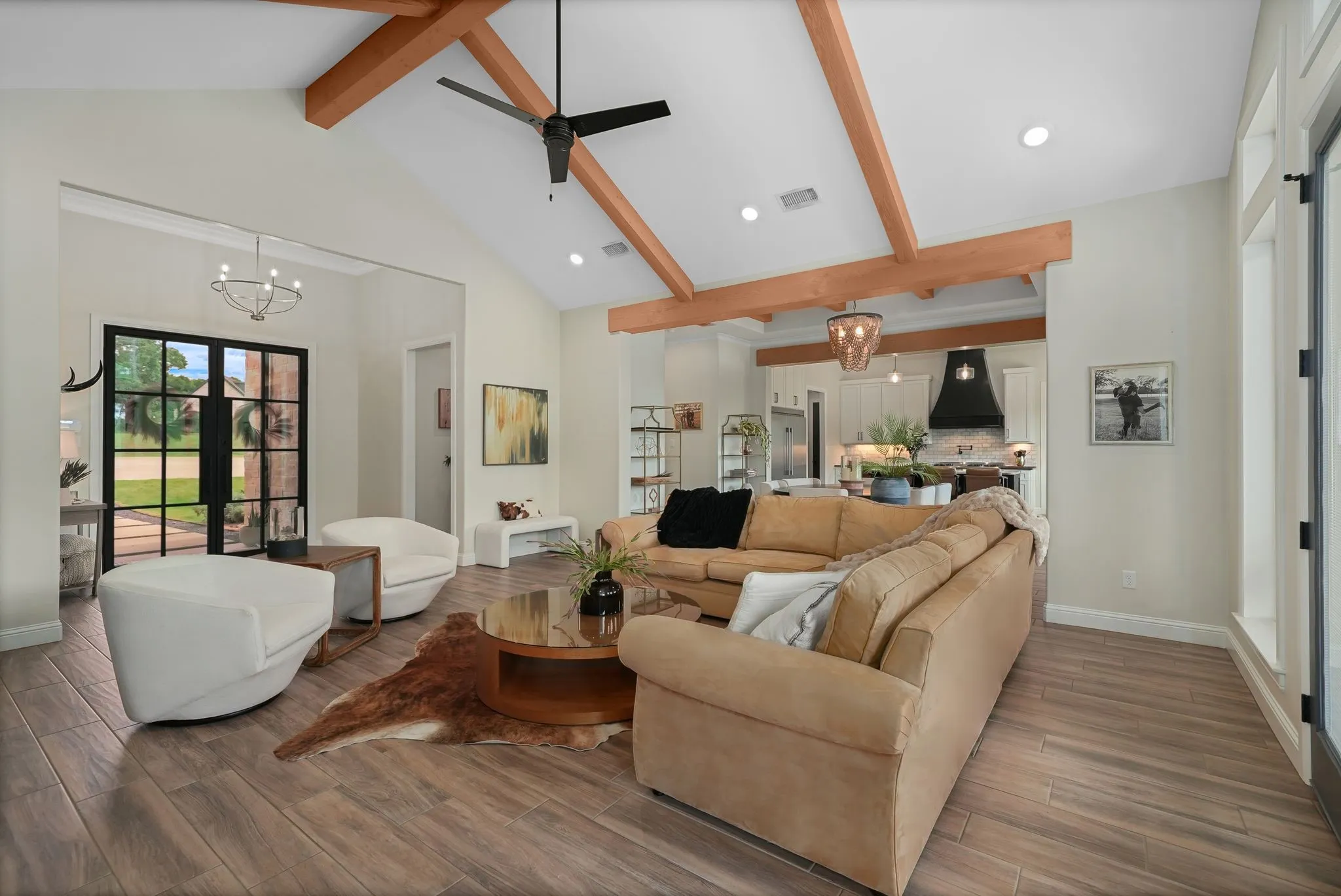 Single Family Residence For Sale in Kaufman County , 2100 Lake Crest Lane, Wills Point, Texas 75169, 3 Bedroom, 3 Bathroom, 3 Garage spaces, 2,758 Sqft, built in 2020, Preowned, mls#21228742, Real Estate Agent in Wills Point, Homes For Sale in Kaufman county, Homes For Sale in Wills Point, Realtor in Wills Point Texas, Real Estate Brokerage Independent Realty Texas, Luminita Cordes Realtor