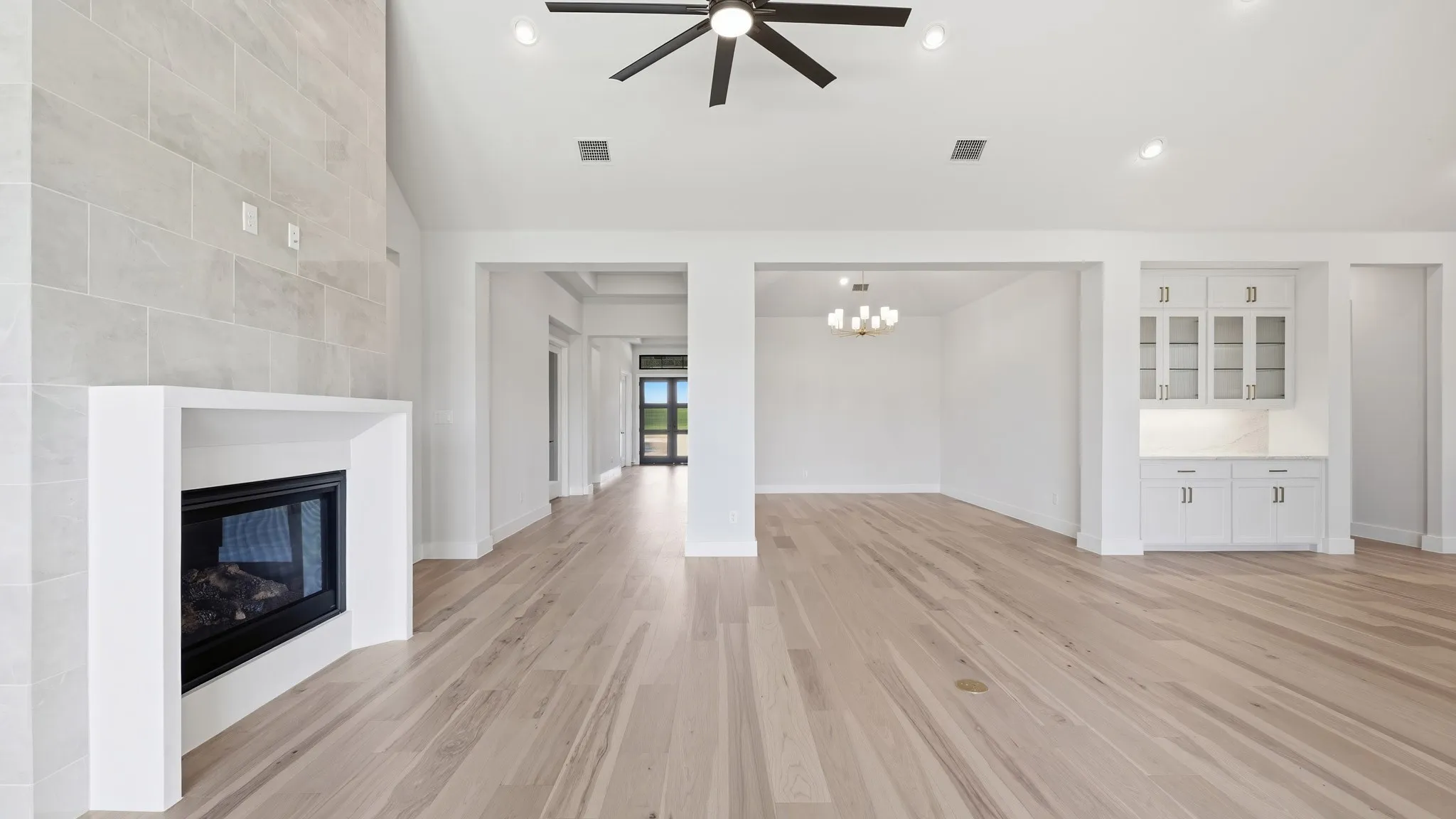 Single Family Residence For Sale in Rockwall County , 217 Penstone Court, Heath, Texas 75032, 4 Bedroom, 5 Bathroom, 3 Garage spaces, 3,790 Sqft, built in 2026, New Construction - Incomplete, mls#21227950, Real Estate Agent in Heath, Homes For Sale in Rockwall county, Homes For Sale in Heath, Realtor in Heath Texas, Real Estate Brokerage Independent Realty Texas, Luminita Cordes Realtor