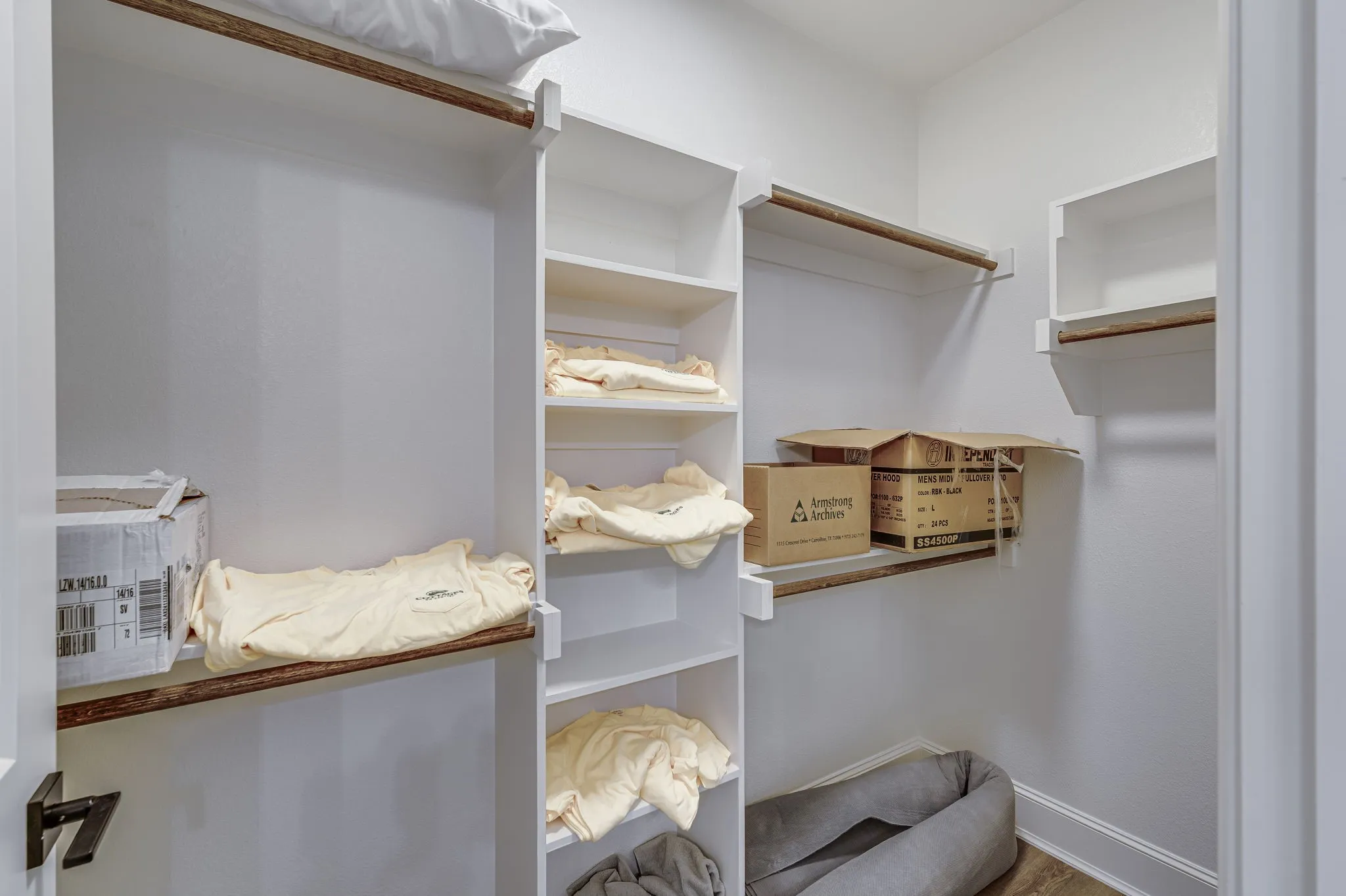 View of walk in closet