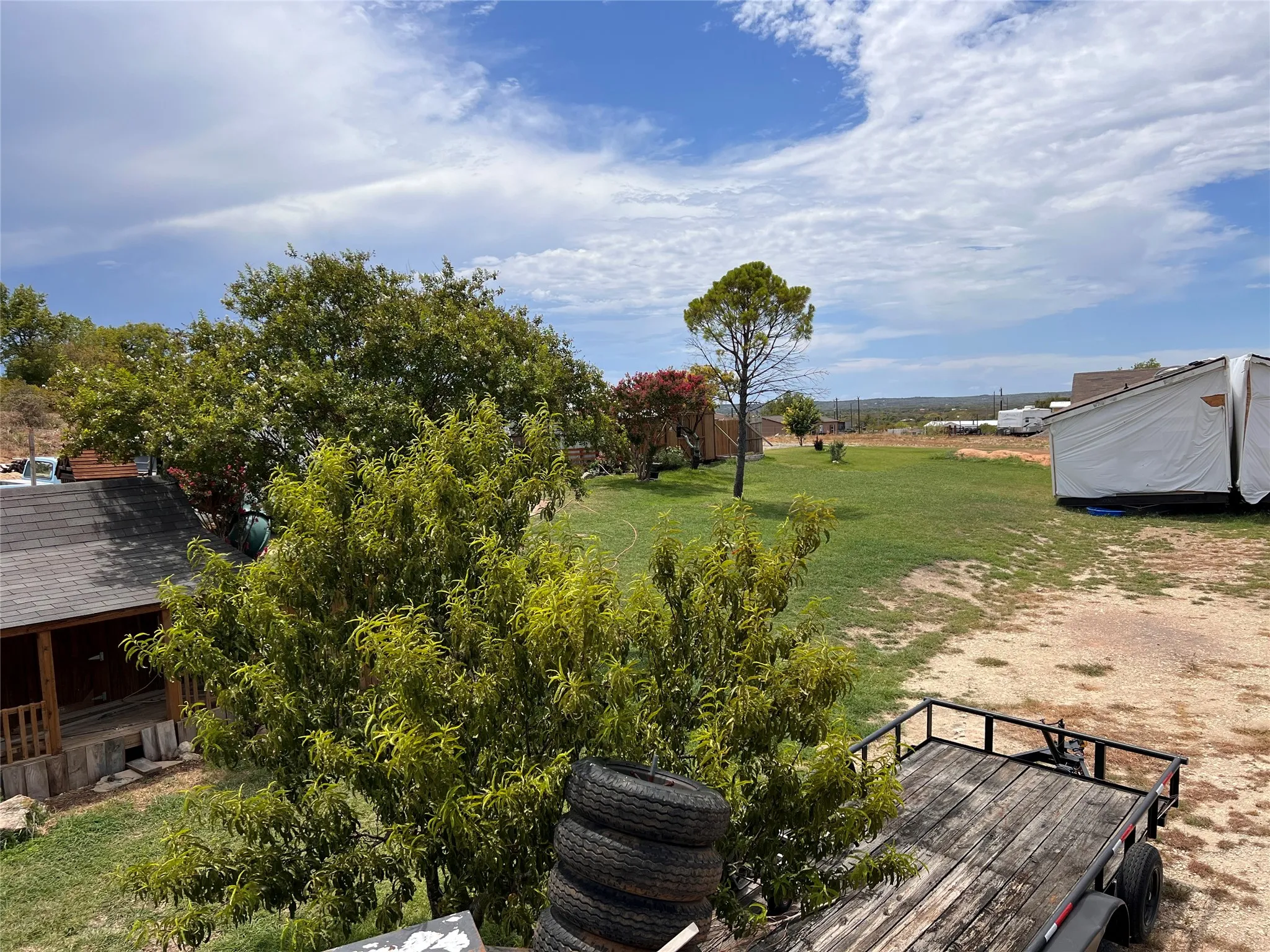 *LAND ONLY*  RVs, mobile homes, storage bldgs and containers NOT included in sale of property!!