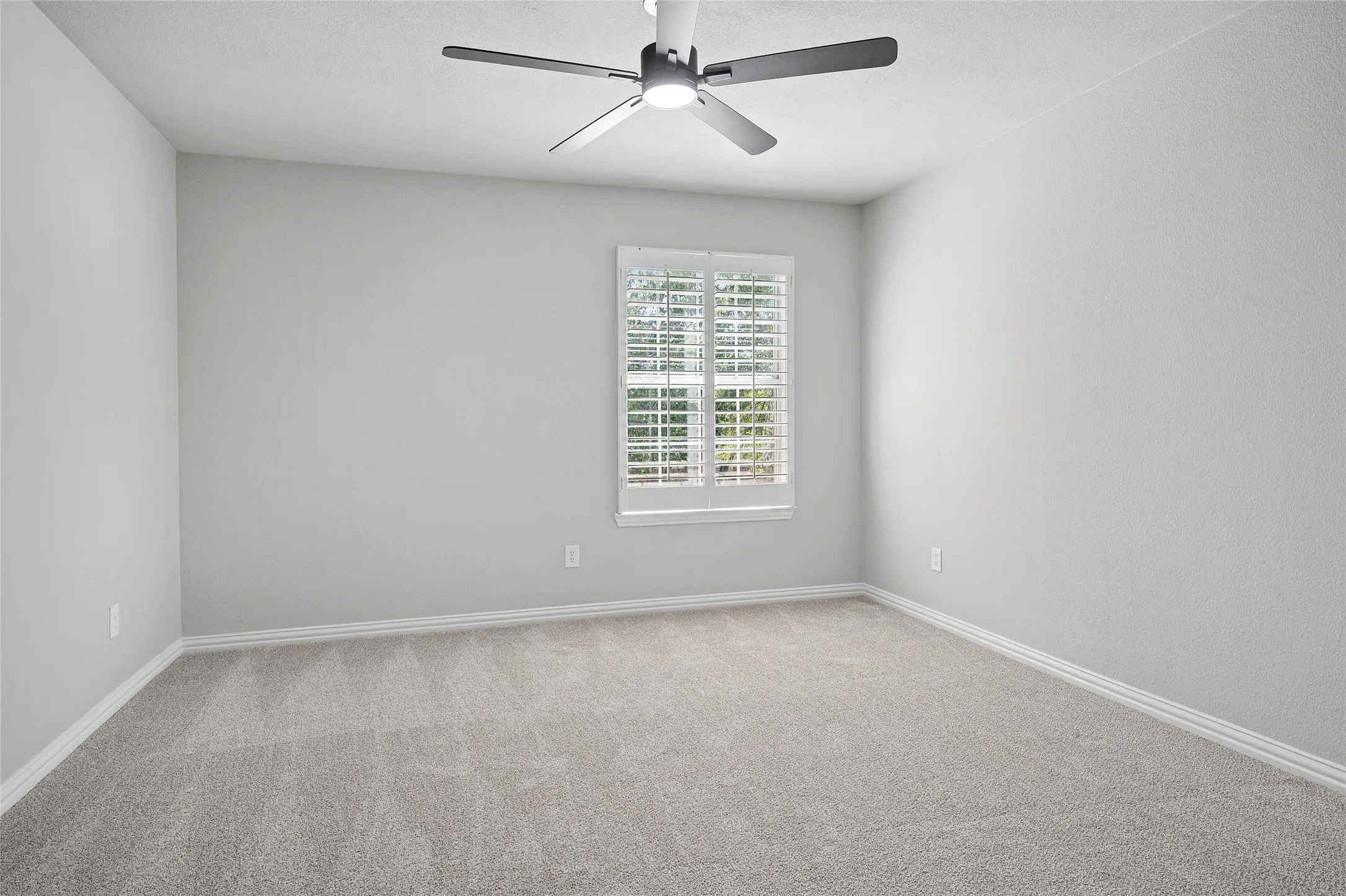 Single Family Residence For Sale in Denton County , 2986 Marchwood Drive, Highland Village, Texas 75077, 4 Bedroom, 3 Bathroom, 3 Garage spaces, 3,311 Sqft, built in 2000, Preowned, mls#21224276, Real Estate Agent in Highland Village, Homes For Sale in Denton county, Homes For Sale in Highland Village, Realtor in Highland Village Texas, Real Estate Brokerage Independent Realty Texas, Luminita Cordes Realtor
