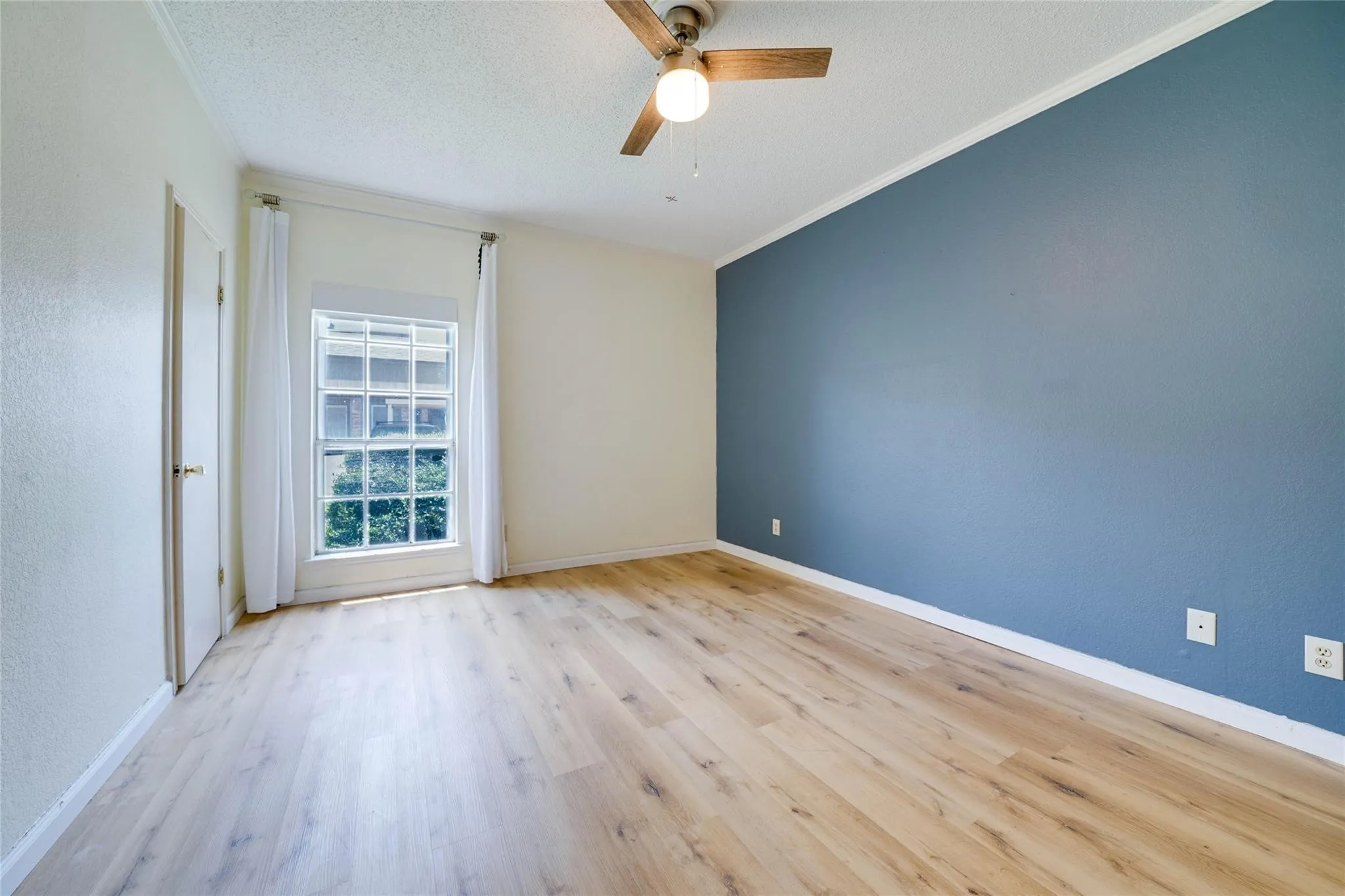 Condominium For Rent in Collin County , 1700 Amelia Court 613, Plano, Texas 75075, 2 Bedroom, 2 Bathroom, Garage spaces, 879 Sqft, built in 1984, mls#21222432, Real Estate Agent in Plano, Homes For Rent in Collin county, Homes For Rent in Plano, Realtor in Plano Texas, Real Estate Brokerage Independent Realty Texas, Luminita Cordes Realtor
