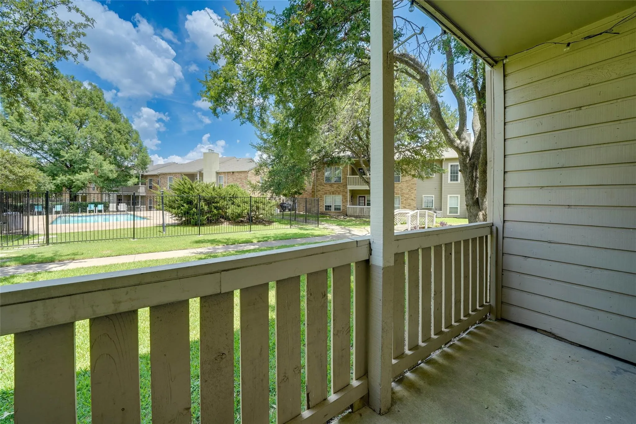 Condominium For Rent in Collin County , 1700 Amelia Court 613, Plano, Texas 75075, 2 Bedroom, 2 Bathroom, Garage spaces, 879 Sqft, built in 1984, mls#21222432, Real Estate Agent in Plano, Homes For Rent in Collin county, Homes For Rent in Plano, Realtor in Plano Texas, Real Estate Brokerage Independent Realty Texas, Luminita Cordes Realtor