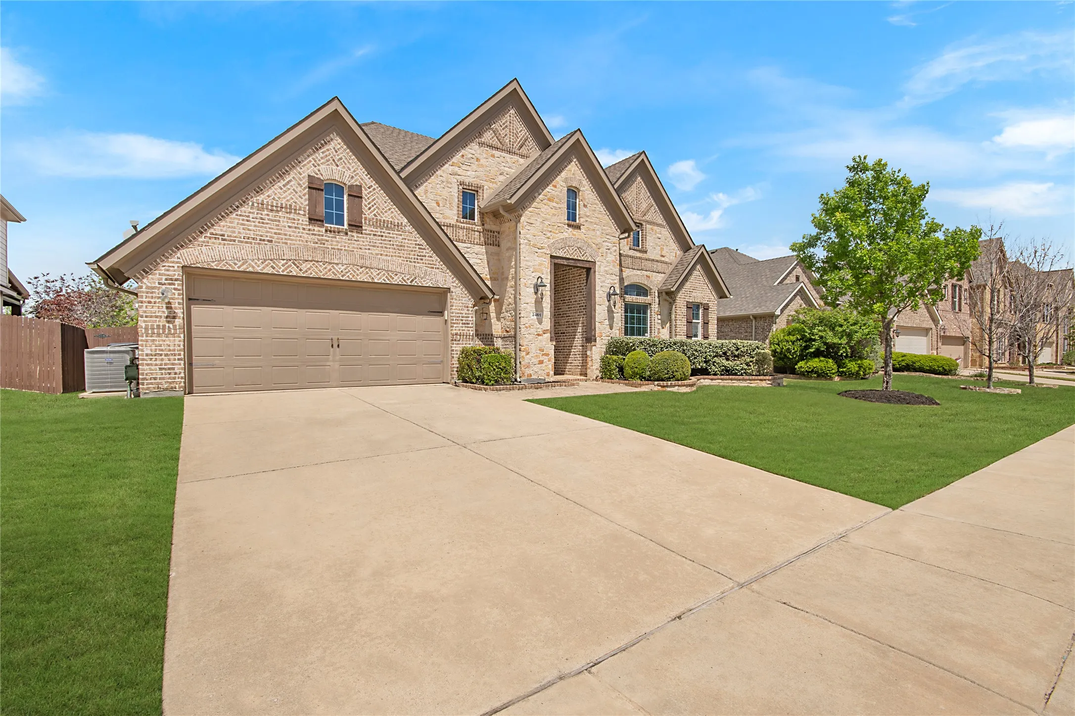 Single Family Residence For Sale in Denton County , 2461 Lakebend Drive, Little Elm, Texas 75068, 4 Bedrooms, 3 Bathrooms, 2 Garage spaces, 2,835 Sqft, built in 2011, Price $550,000, mls#21228477, Real Estate Agent in Little Elm, Homes For Sale in Denton county, Homes For Sale in Little Elm, Realtor in Little Elm Texas, Real Estate Brokerage Independent Realty Texas, Luminita Cordes Realtor