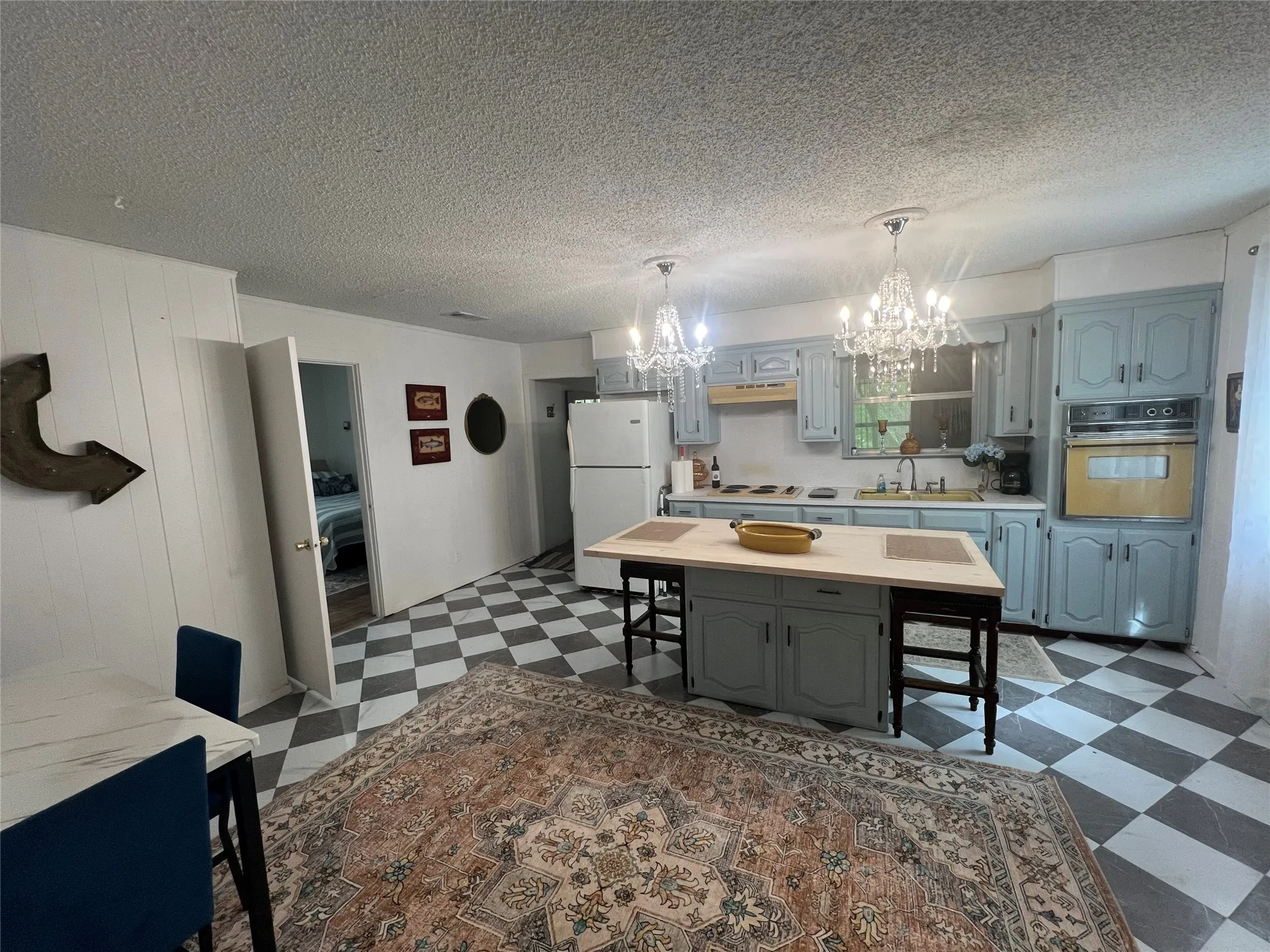 Single Family Residence For Sale in Navarro County , 19045 NW County Road 3204, Dawson, Texas 76639, 2 Bedrooms, 1 Bathroom, Garage spaces, 1,180 Sqft, built in 1975, Preowned, Price $189,000, mls#21229103, Real Estate Agent in Dawson, Homes For Sale in Navarro county, Homes For Sale in Dawson, Realtor in Dawson Texas, Real Estate Brokerage Independent Realty Texas, Luminita Cordes Realtor