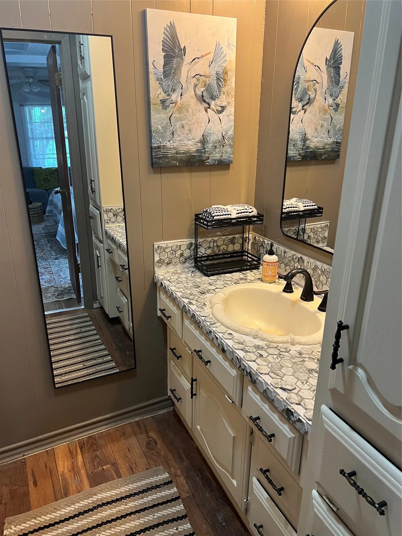 Single Family Residence For Sale in Navarro County , 19045 NW County Road 3204, Dawson, Texas 76639, 2 Bedrooms, 1 Bathroom, Garage spaces, 1,180 Sqft, built in 1975, Preowned, Price $189,000, mls#21229103, Real Estate Agent in Dawson, Homes For Sale in Navarro county, Homes For Sale in Dawson, Realtor in Dawson Texas, Real Estate Brokerage Independent Realty Texas, Luminita Cordes Realtor