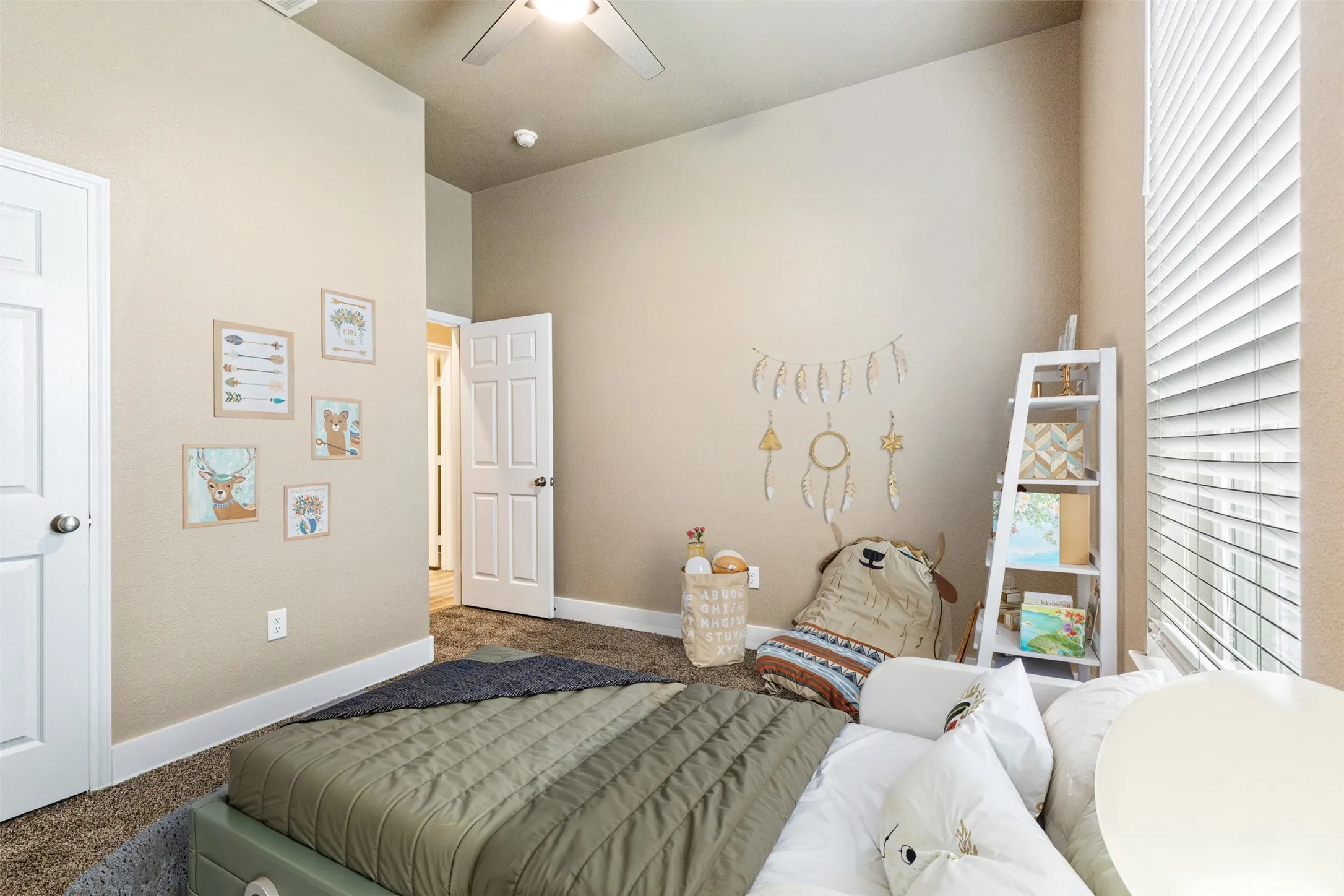 RC lighting in rooms adjustable from bright white to warm