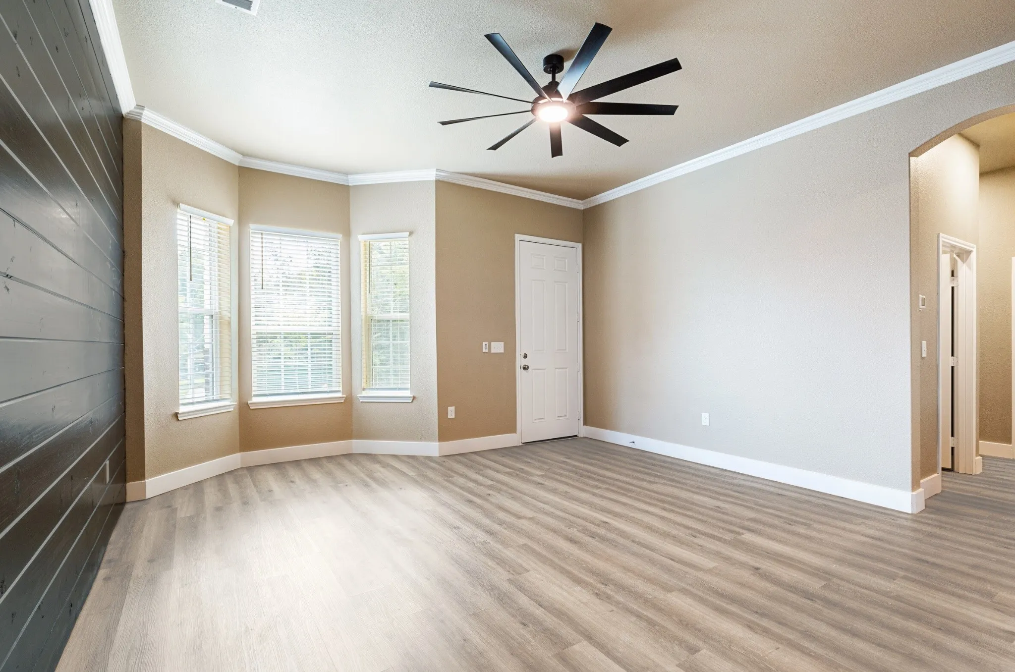 Highly upgraded fixtures and finishes