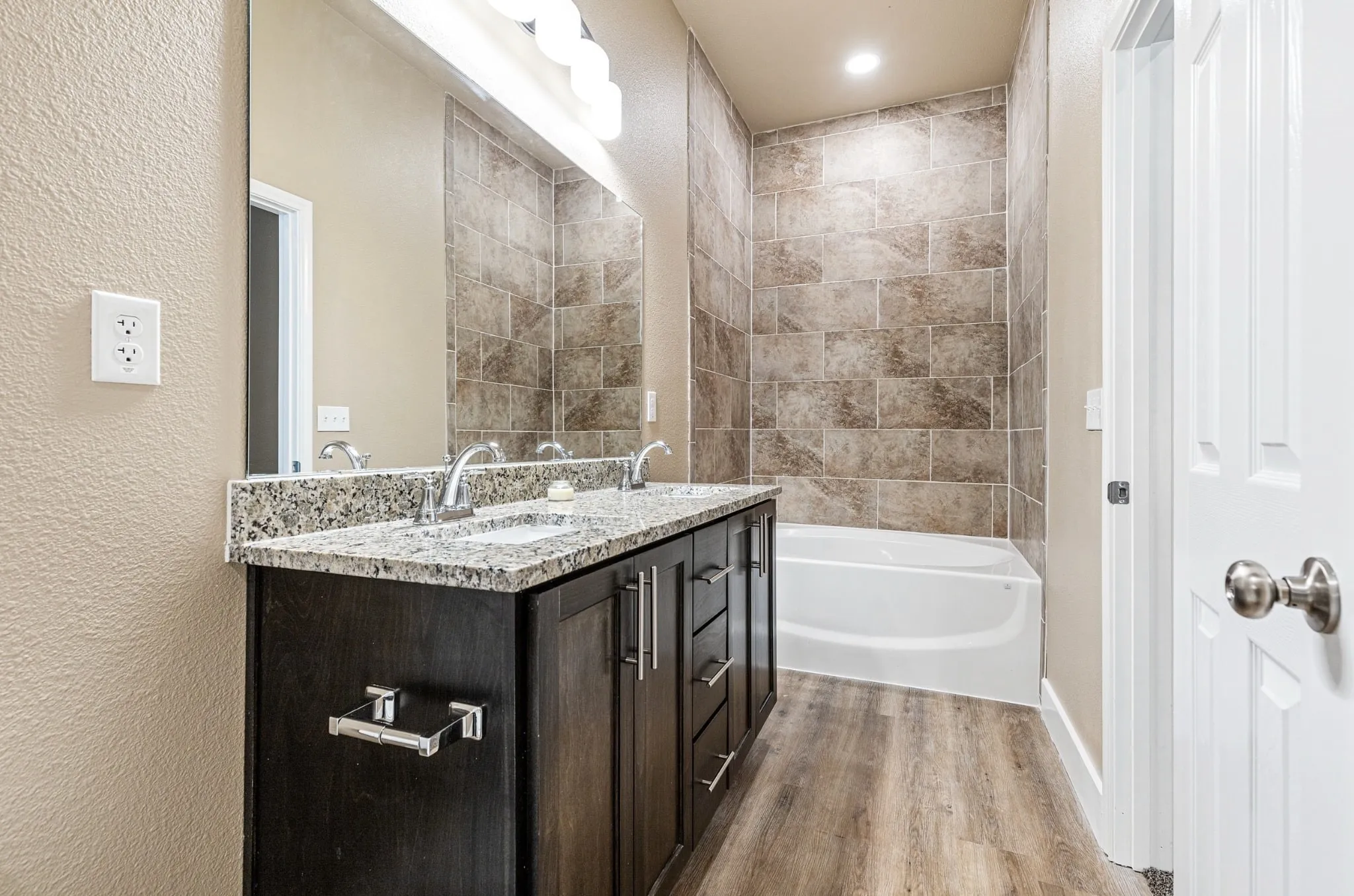 Double vanity of granite