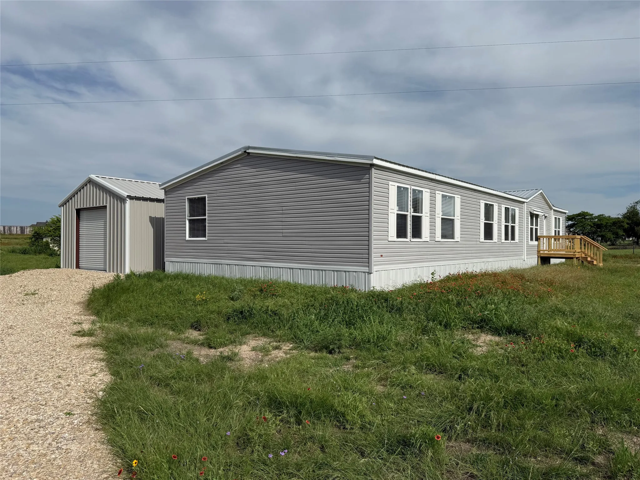 Mobile Home For Sale in Parker County , 163 Red Fox Court, Weatherford, Texas 76088, 4 Bedroom, 2 Bathroom, 2 Garage spaces, 2,305 Sqft, built in 2024, mls#21229194, Real Estate Agent in Weatherford, Homes For Sale in Parker county, Homes For Sale in Weatherford, Realtor in Weatherford Texas, Real Estate Brokerage Independent Realty Texas, Luminita Cordes Realtor