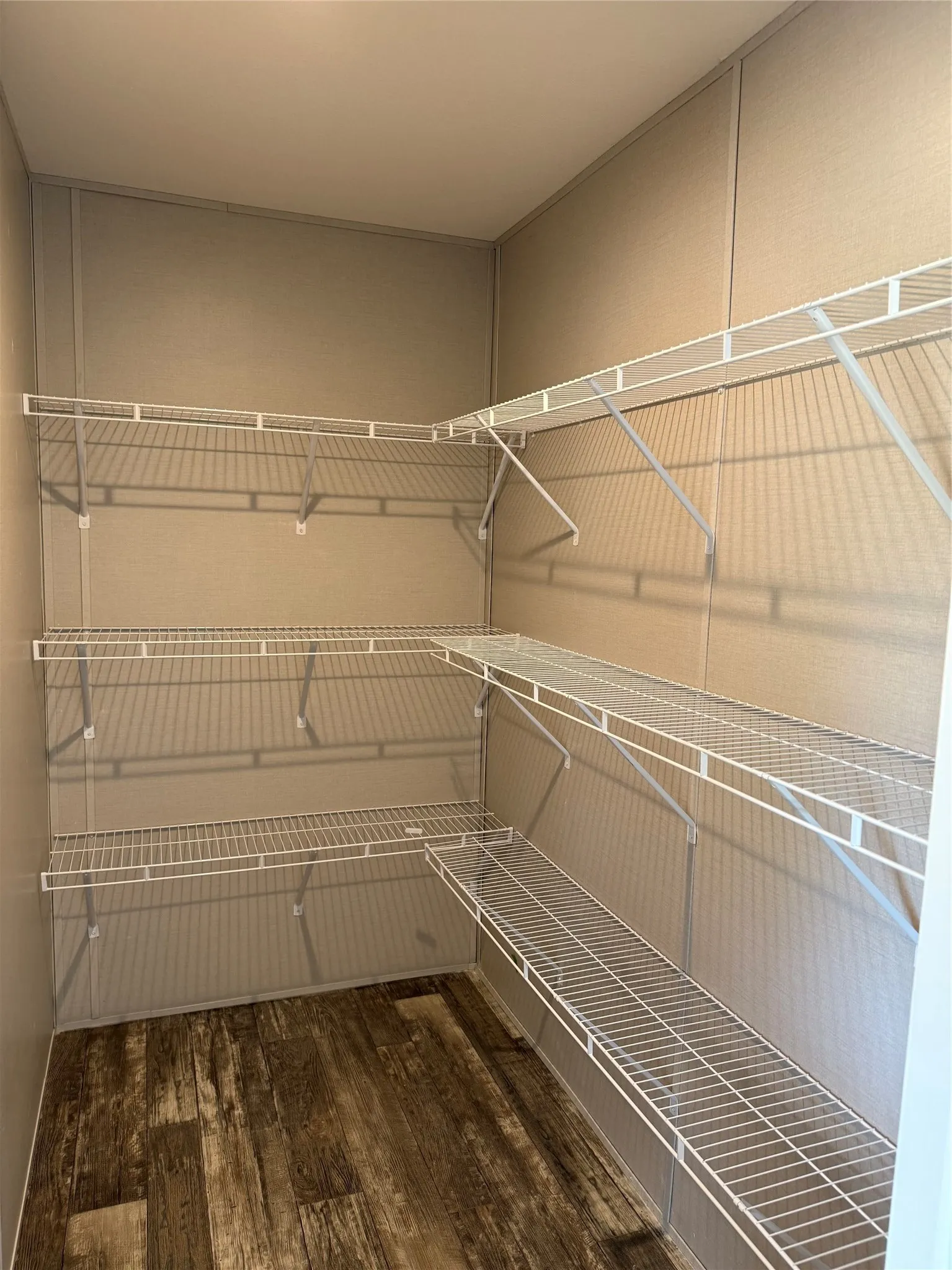 Mobile Home For Sale in Parker County , 163 Red Fox Court, Weatherford, Texas 76088, 4 Bedroom, 2 Bathroom, 2 Garage spaces, 2,305 Sqft, built in 2024, mls#21229194, Real Estate Agent in Weatherford, Homes For Sale in Parker county, Homes For Sale in Weatherford, Realtor in Weatherford Texas, Real Estate Brokerage Independent Realty Texas, Luminita Cordes Realtor
