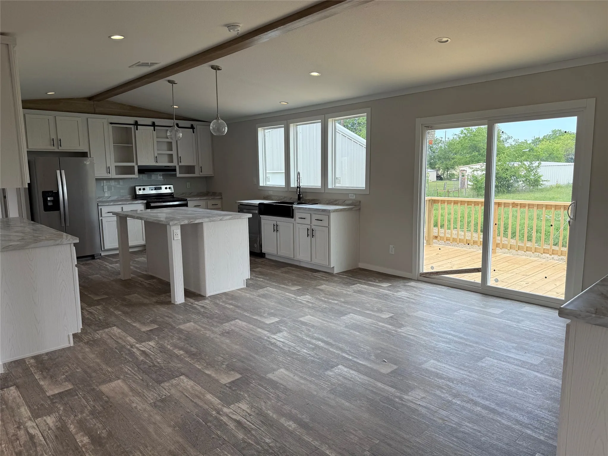 Mobile Home For Sale in Parker County , 163 Red Fox Court, Weatherford, Texas 76088, 4 Bedroom, 2 Bathroom, 2 Garage spaces, 2,305 Sqft, built in 2024, mls#21229194, Real Estate Agent in Weatherford, Homes For Sale in Parker county, Homes For Sale in Weatherford, Realtor in Weatherford Texas, Real Estate Brokerage Independent Realty Texas, Luminita Cordes Realtor