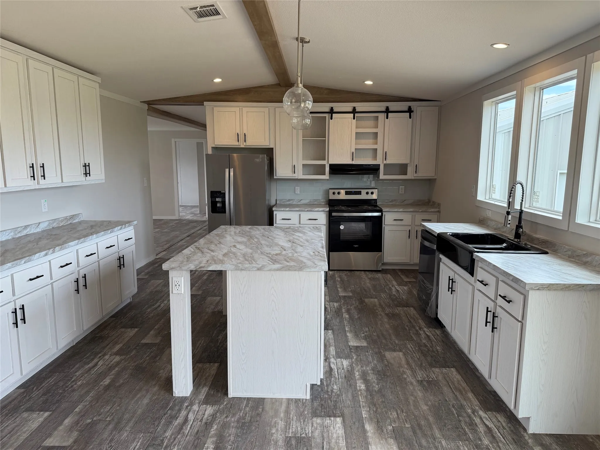 Mobile Home For Sale in Parker County , 163 Red Fox Court, Weatherford, Texas 76088, 4 Bedroom, 2 Bathroom, 2 Garage spaces, 2,305 Sqft, built in 2024, mls#21229194, Real Estate Agent in Weatherford, Homes For Sale in Parker county, Homes For Sale in Weatherford, Realtor in Weatherford Texas, Real Estate Brokerage Independent Realty Texas, Luminita Cordes Realtor