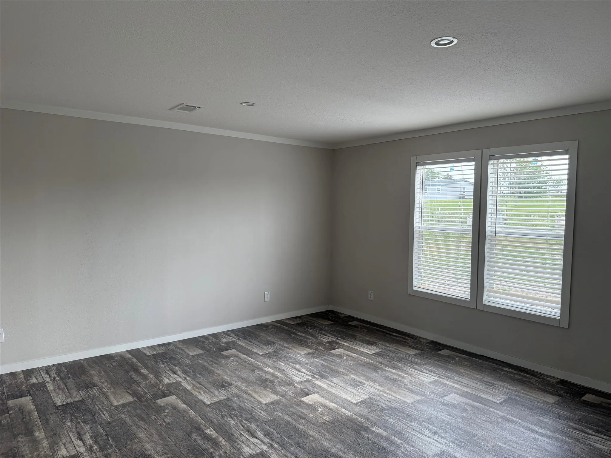 Mobile Home For Sale in Parker County , 163 Red Fox Court, Weatherford, Texas 76088, 4 Bedroom, 2 Bathroom, 2 Garage spaces, 2,305 Sqft, built in 2024, mls#21229194, Real Estate Agent in Weatherford, Homes For Sale in Parker county, Homes For Sale in Weatherford, Realtor in Weatherford Texas, Real Estate Brokerage Independent Realty Texas, Luminita Cordes Realtor