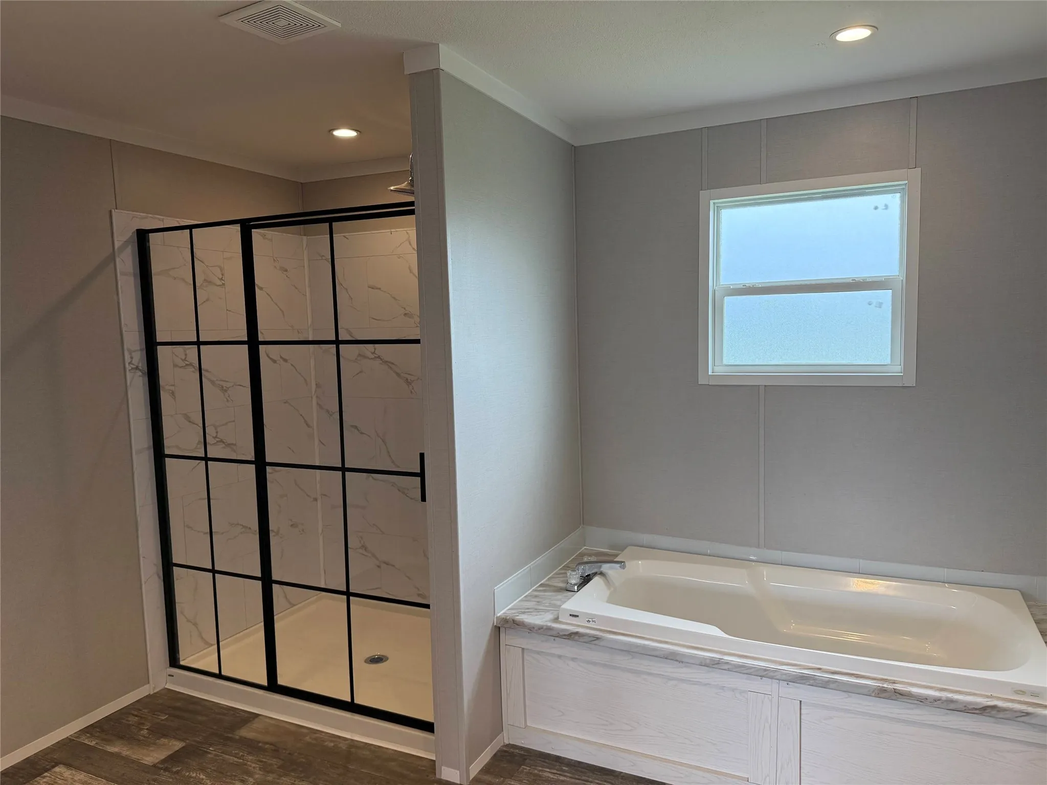 Mobile Home For Sale in Parker County , 163 Red Fox Court, Weatherford, Texas 76088, 4 Bedroom, 2 Bathroom, 2 Garage spaces, 2,305 Sqft, built in 2024, mls#21229194, Real Estate Agent in Weatherford, Homes For Sale in Parker county, Homes For Sale in Weatherford, Realtor in Weatherford Texas, Real Estate Brokerage Independent Realty Texas, Luminita Cordes Realtor