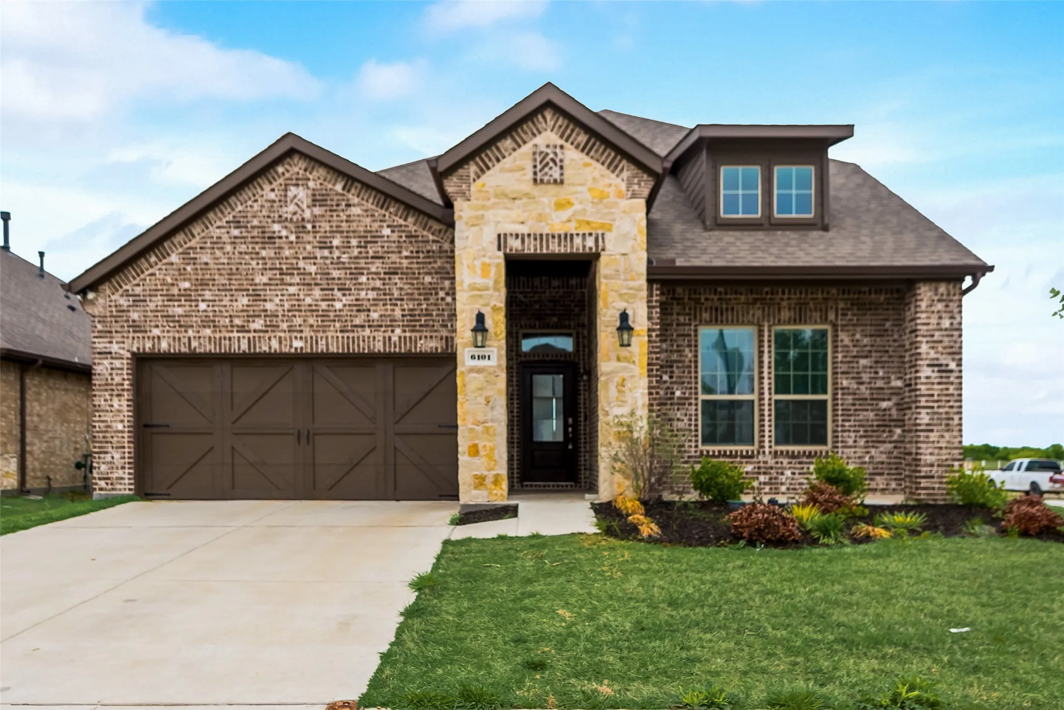 Single Family Residence For Sale in Denton County , 6101 Brunswick Drive, Celina, Texas 76227, 4 Bedroom, 3 Bathroom, 2 Garage spaces, 2,510 Sqft, built in 2018, Preowned, mls#21229193, Real Estate Agent in Celina, Homes For Sale in Denton county, Homes For Sale in Celina, Realtor in Celina Texas, Real Estate Brokerage Independent Realty Texas, Luminita Cordes Realtor