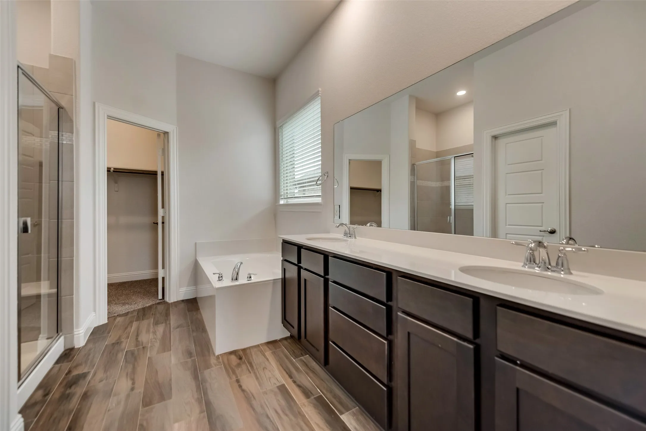 Single Family Residence For Sale in Denton County , 6101 Brunswick Drive, Celina, Texas 76227, 4 Bedroom, 3 Bathroom, 2 Garage spaces, 2,510 Sqft, built in 2018, Preowned, mls#21229193, Real Estate Agent in Celina, Homes For Sale in Denton county, Homes For Sale in Celina, Realtor in Celina Texas, Real Estate Brokerage Independent Realty Texas, Luminita Cordes Realtor