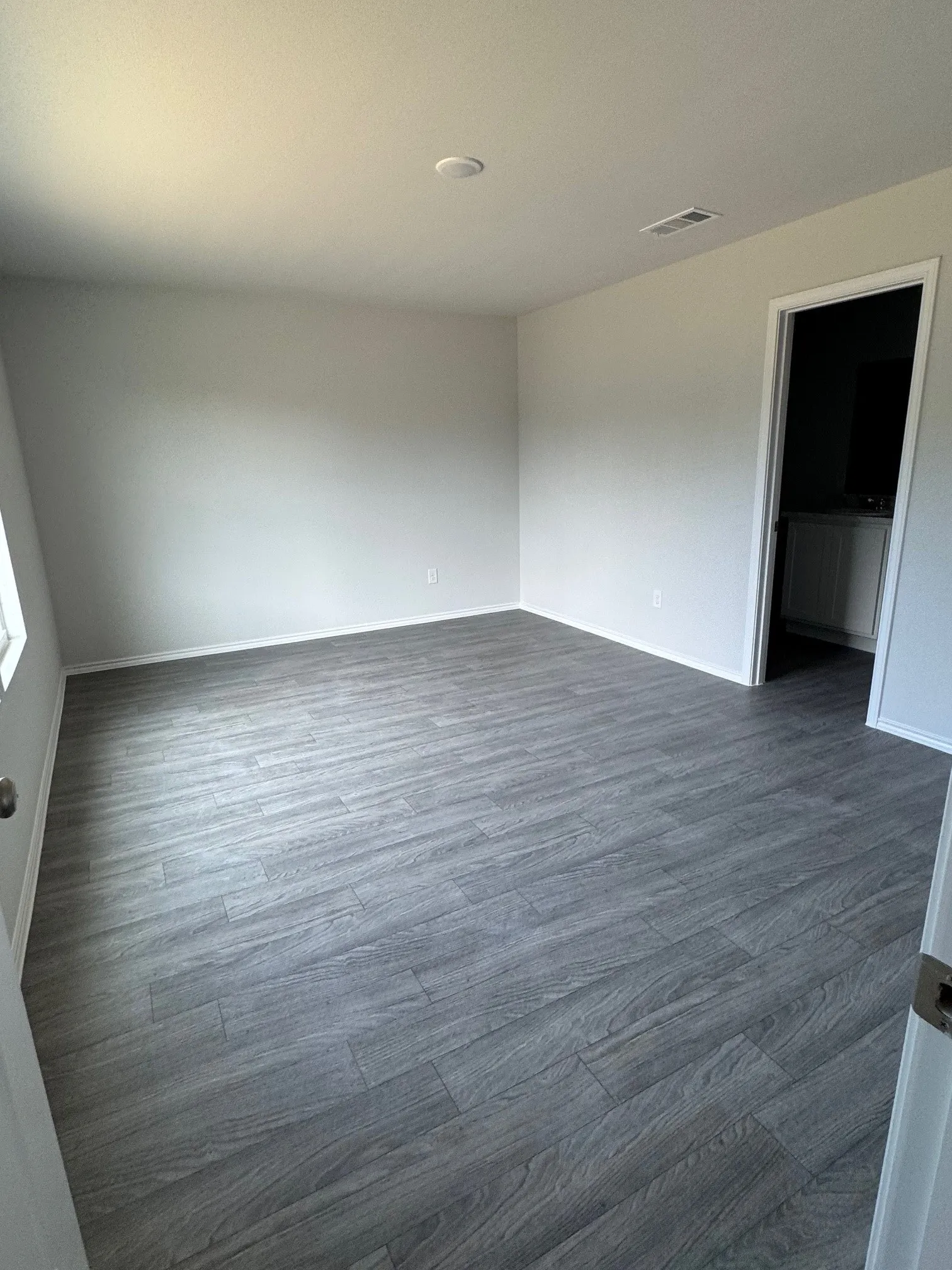 Single Family Residence For Rent in Hood County , 350 Azalea Trail, Granbury, Texas 76048, 4 Bedroom, 2 Bathroom, 2 Garage spaces, 1,510 Sqft, built in 2025, mls#21229228, Real Estate Agent in Granbury, Homes For Rent in Hood county, Homes For Rent in Granbury, Realtor in Granbury Texas, Real Estate Brokerage Independent Realty Texas, Luminita Cordes Realtor