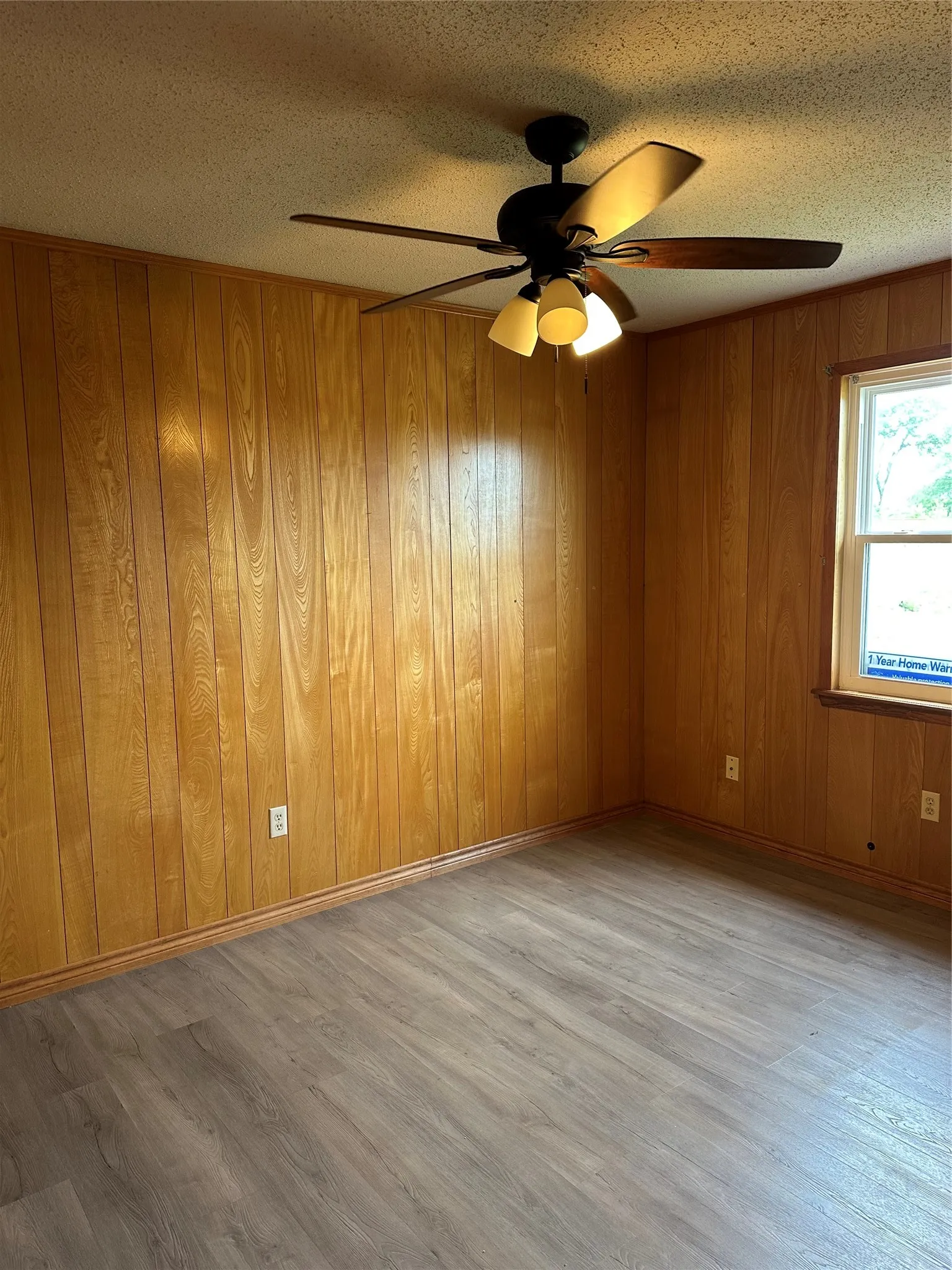 Single Family Residence For Sale in Collin County , 7910 County Road 392, Princeton, Texas 75407, 3 Bedroom, 2 Bathroom, Garage spaces, 1,368 Sqft, built in 1981, Price $349,000, mls#21229229, Real Estate Agent in Princeton, Homes For Sale in Collin county, Homes For Sale in Princeton, Realtor in Princeton Texas, Real Estate Brokerage Independent Realty Texas, Luminita Cordes Realtor