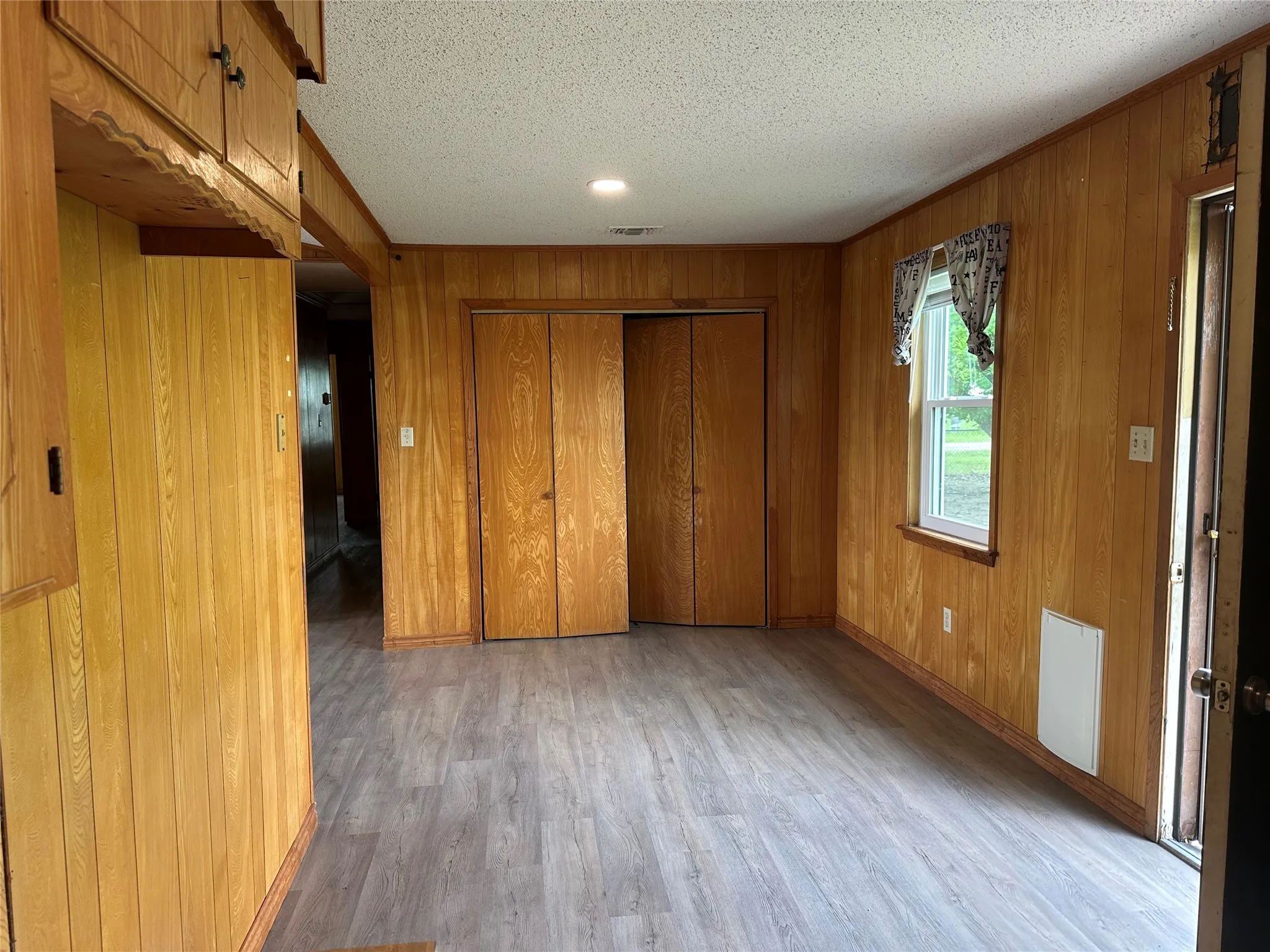 Single Family Residence For Sale in Collin County , 7910 County Road 392, Princeton, Texas 75407, 3 Bedroom, 2 Bathroom, Garage spaces, 1,368 Sqft, built in 1981, Price $349,000, mls#21229229, Real Estate Agent in Princeton, Homes For Sale in Collin county, Homes For Sale in Princeton, Realtor in Princeton Texas, Real Estate Brokerage Independent Realty Texas, Luminita Cordes Realtor