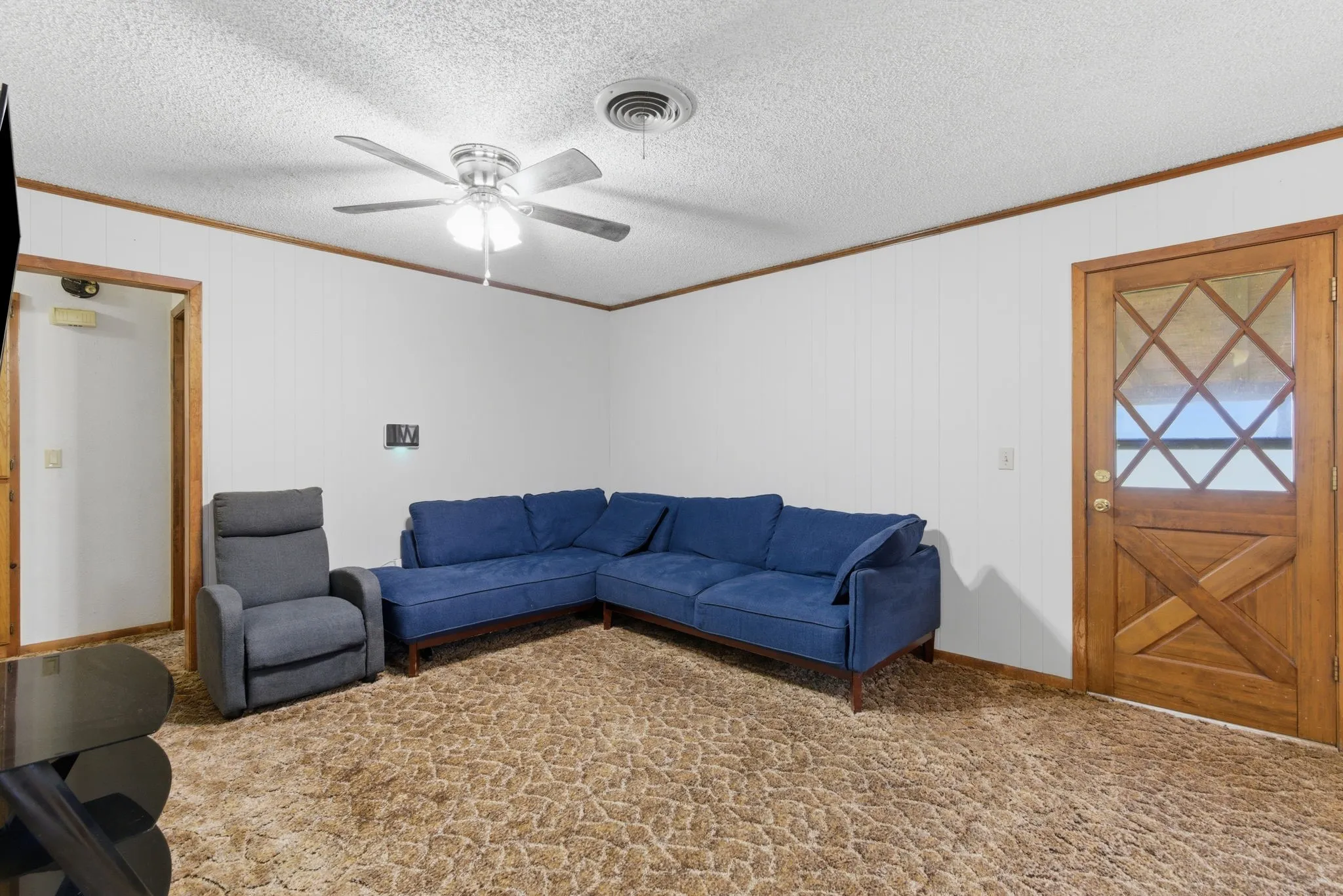 Single Family Residence For Sale in Parker County , 1217 Elmira Street, Weatherford, Texas 76086, 4 Bedroom, 2 Bathroom, Garage spaces, 1,210 Sqft, built in 1979, Preowned, mls#21228863, Real Estate Agent in Weatherford, Homes For Sale in Parker county, Homes For Sale in Weatherford, Realtor in Weatherford Texas, Real Estate Brokerage Independent Realty Texas, Luminita Cordes Realtor