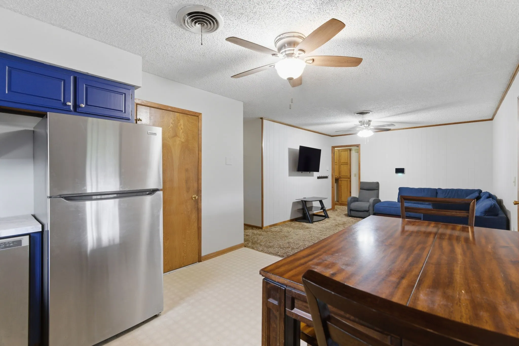 Single Family Residence For Sale in Parker County , 1217 Elmira Street, Weatherford, Texas 76086, 4 Bedroom, 2 Bathroom, Garage spaces, 1,210 Sqft, built in 1979, Preowned, mls#21228863, Real Estate Agent in Weatherford, Homes For Sale in Parker county, Homes For Sale in Weatherford, Realtor in Weatherford Texas, Real Estate Brokerage Independent Realty Texas, Luminita Cordes Realtor