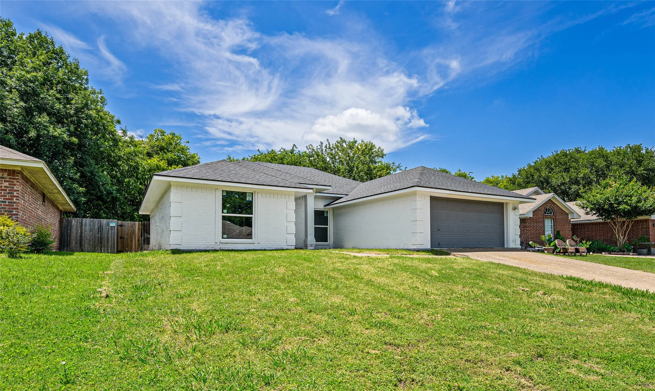 Single Family Residence For Sale in Mc Lennan County , 1923 Ramada Drive, Waco, Texas 76712, 3 Bedroom, 2 Bathroom, 2 Garage spaces, 1,756 Sqft, built in 1994, mls#21227501, Real Estate Agent in Waco, Homes For Sale in Mc Lennan county, Homes For Sale in Waco, Realtor in Waco Texas, Real Estate Brokerage Independent Realty Texas, Luminita Cordes Realtor