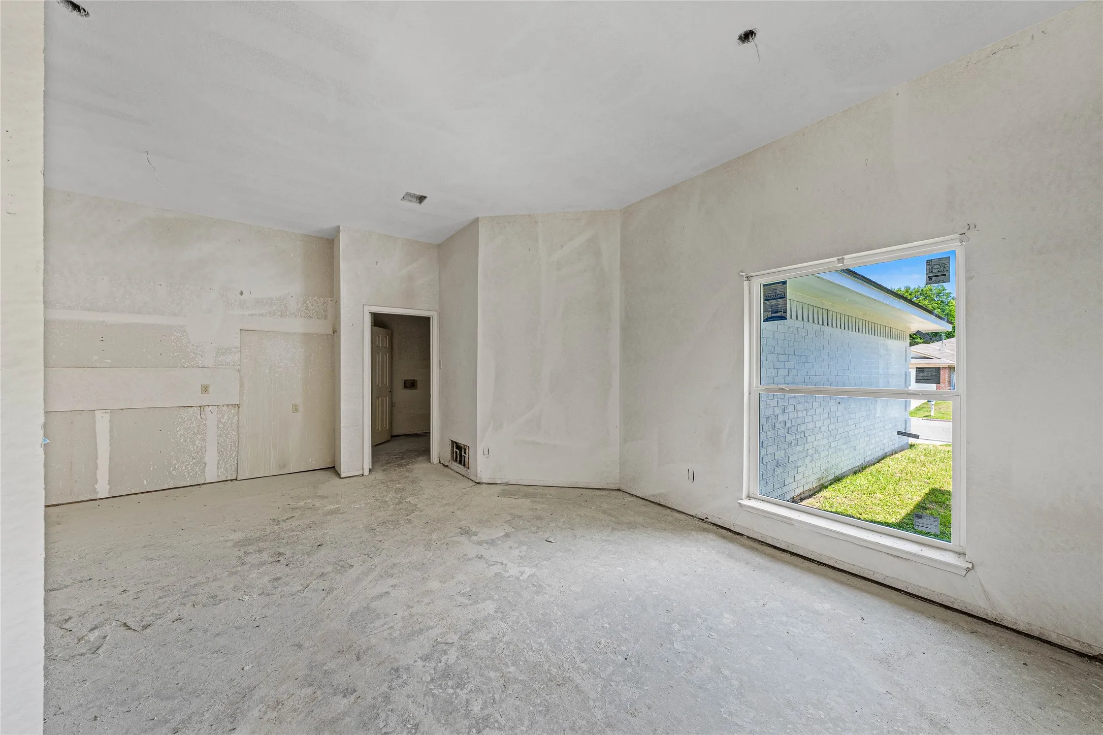 Single Family Residence For Sale in Mc Lennan County , 1923 Ramada Drive, Waco, Texas 76712, 3 Bedroom, 2 Bathroom, 2 Garage spaces, 1,756 Sqft, built in 1994, mls#21227501, Real Estate Agent in Waco, Homes For Sale in Mc Lennan county, Homes For Sale in Waco, Realtor in Waco Texas, Real Estate Brokerage Independent Realty Texas, Luminita Cordes Realtor