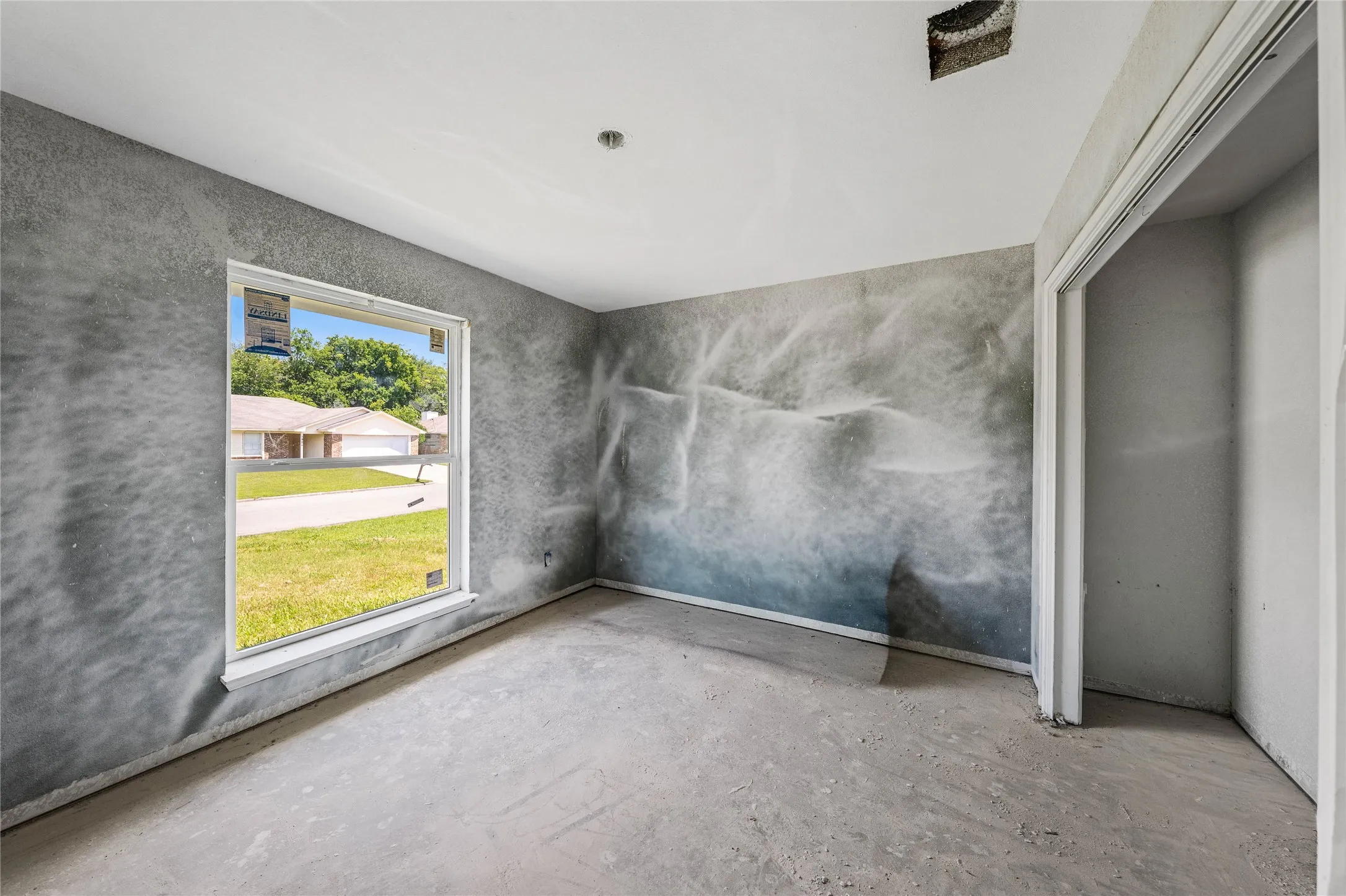 Single Family Residence For Sale in Mc Lennan County , 1923 Ramada Drive, Waco, Texas 76712, 3 Bedroom, 2 Bathroom, 2 Garage spaces, 1,756 Sqft, built in 1994, mls#21227501, Real Estate Agent in Waco, Homes For Sale in Mc Lennan county, Homes For Sale in Waco, Realtor in Waco Texas, Real Estate Brokerage Independent Realty Texas, Luminita Cordes Realtor
