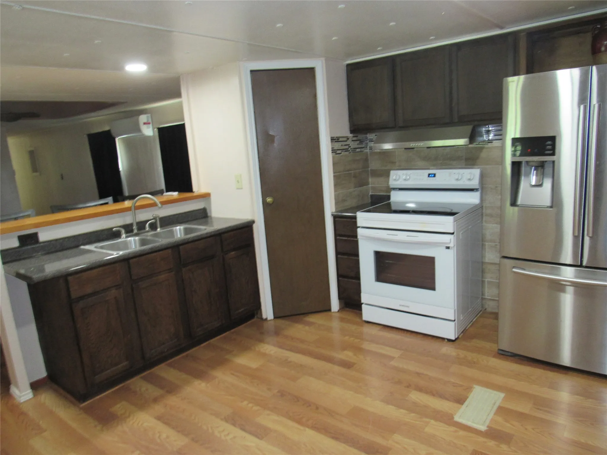 Mobile Home For Sale in Parker County , 8927 Cartwright Drive, Cresson, Texas 76035, 2 Bedrooms, 1 Bathroom, Garage spaces, 1,248 Sqft, built in 0, Price $145,000, mls#21229304, Real Estate Agent in Cresson, Homes For Sale in Parker county, Homes For Sale in Cresson, Realtor in Cresson Texas, Real Estate Brokerage Independent Realty Texas, Luminita Cordes Realtor