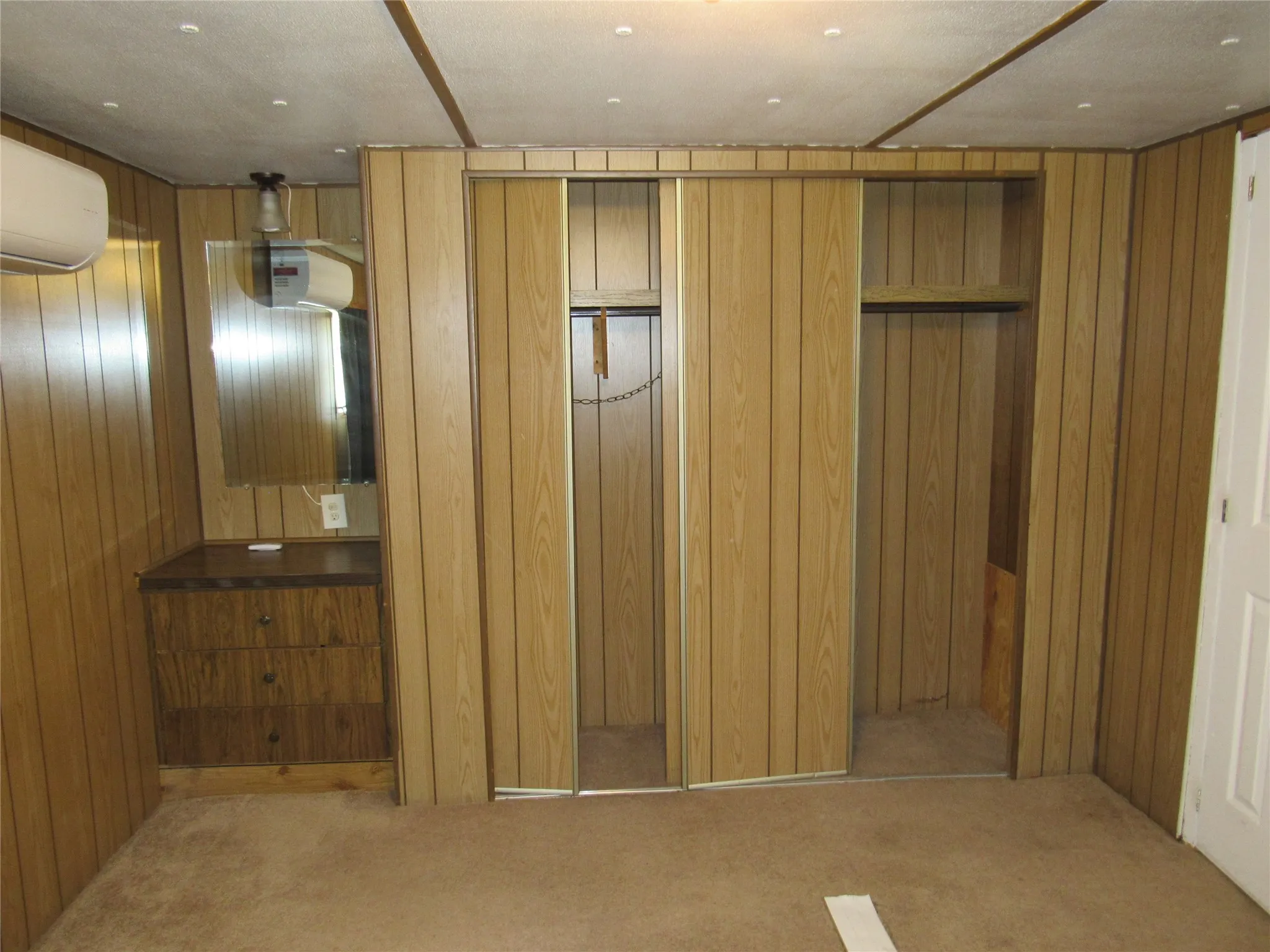 Mobile Home For Sale in Parker County , 8927 Cartwright Drive, Cresson, Texas 76035, 2 Bedrooms, 1 Bathroom, Garage spaces, 1,248 Sqft, built in 0, Price $145,000, mls#21229304, Real Estate Agent in Cresson, Homes For Sale in Parker county, Homes For Sale in Cresson, Realtor in Cresson Texas, Real Estate Brokerage Independent Realty Texas, Luminita Cordes Realtor