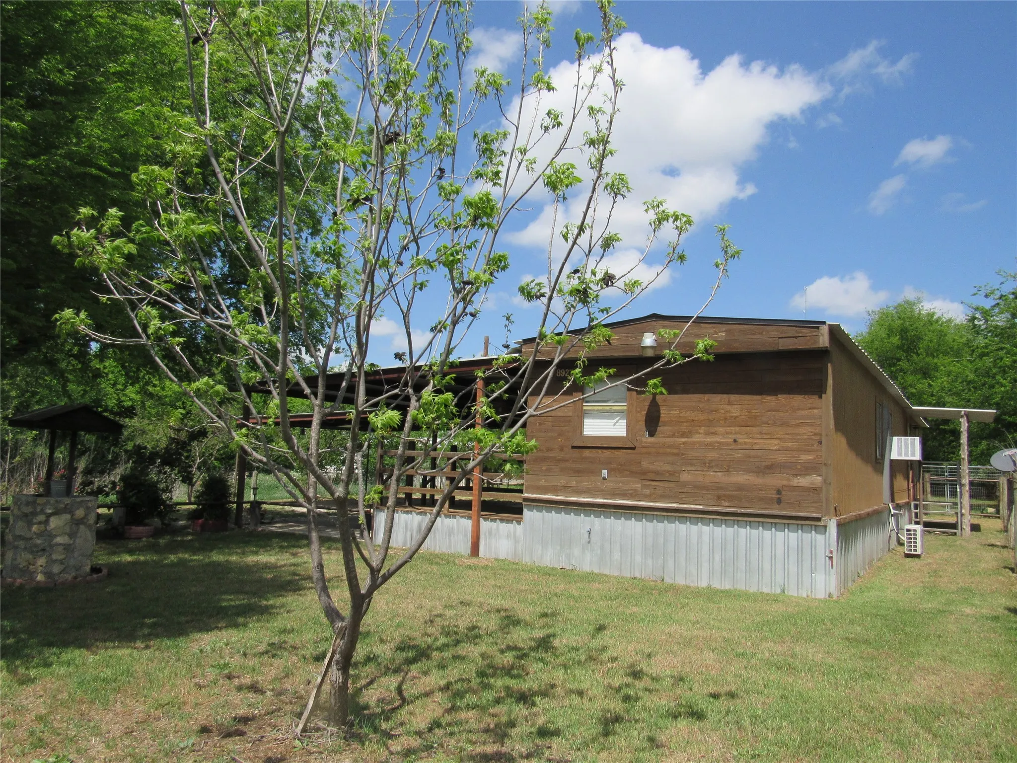 Mobile Home For Sale in Parker County , 8927 Cartwright Drive, Cresson, Texas 76035, 2 Bedrooms, 1 Bathroom, Garage spaces, 1,248 Sqft, built in 0, Price $145,000, mls#21229304, Real Estate Agent in Cresson, Homes For Sale in Parker county, Homes For Sale in Cresson, Realtor in Cresson Texas, Real Estate Brokerage Independent Realty Texas, Luminita Cordes Realtor
