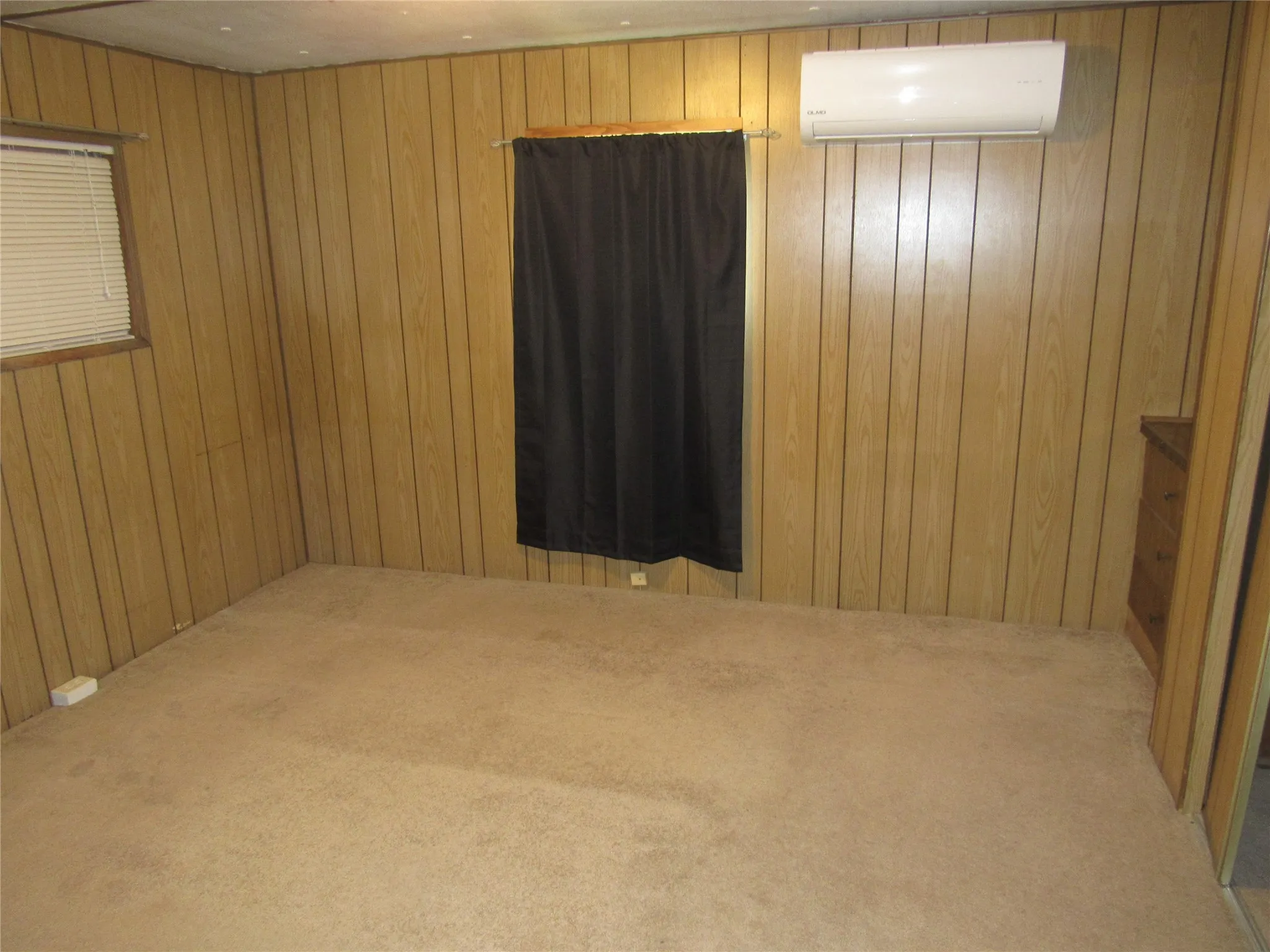 Mobile Home For Sale in Parker County , 8927 Cartwright Drive, Cresson, Texas 76035, 2 Bedrooms, 1 Bathroom, Garage spaces, 1,248 Sqft, built in 0, Price $145,000, mls#21229304, Real Estate Agent in Cresson, Homes For Sale in Parker county, Homes For Sale in Cresson, Realtor in Cresson Texas, Real Estate Brokerage Independent Realty Texas, Luminita Cordes Realtor