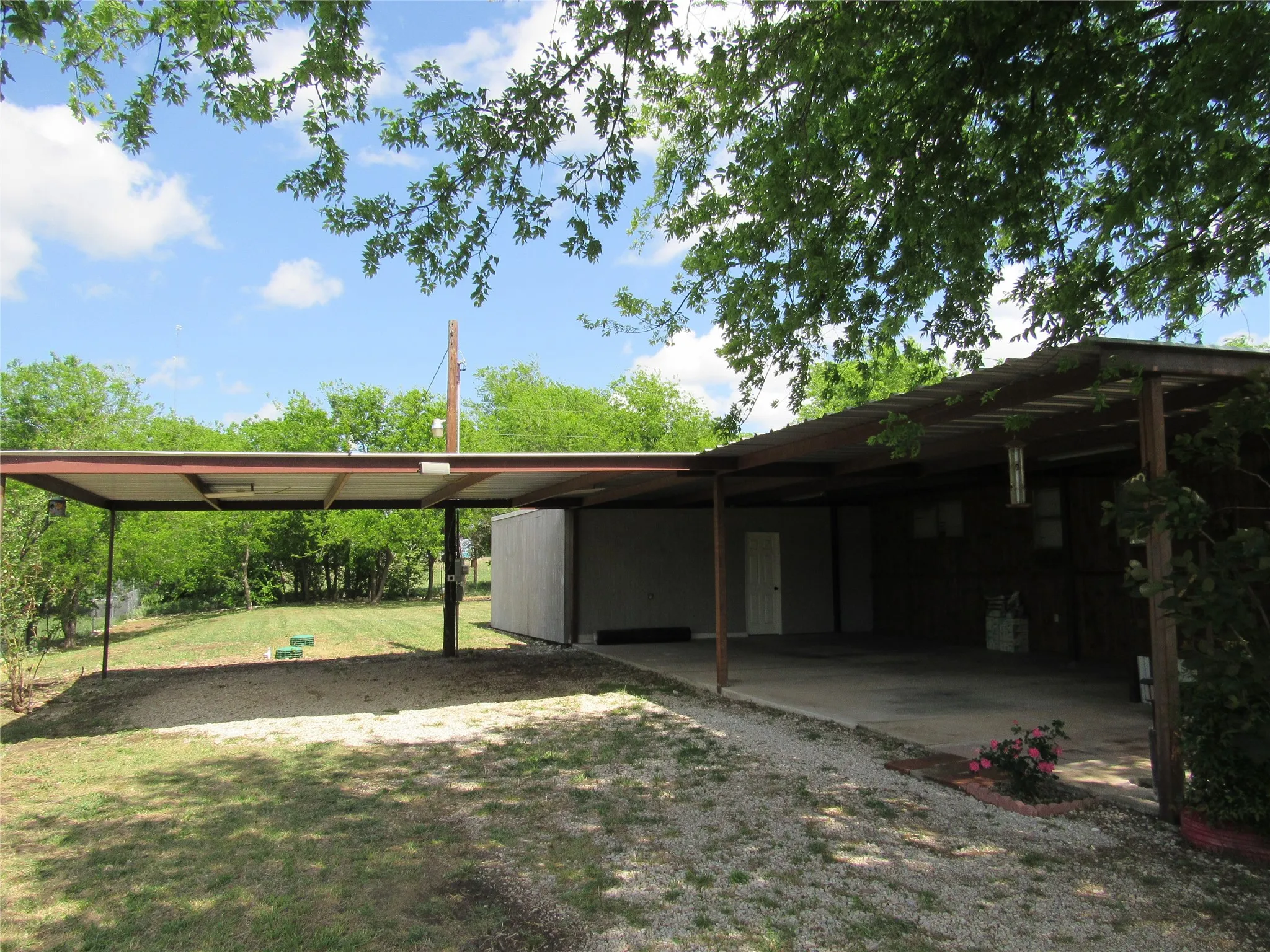 Mobile Home For Sale in Parker County , 8927 Cartwright Drive, Cresson, Texas 76035, 2 Bedrooms, 1 Bathroom, Garage spaces, 1,248 Sqft, built in 0, Price $145,000, mls#21229304, Real Estate Agent in Cresson, Homes For Sale in Parker county, Homes For Sale in Cresson, Realtor in Cresson Texas, Real Estate Brokerage Independent Realty Texas, Luminita Cordes Realtor