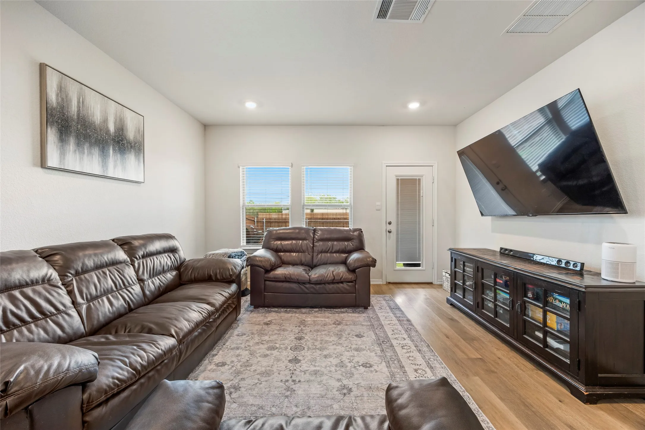 Single Family Residence For Rent in Rockwall County , 444 Vitex Drive, Royse City, Texas 75189, 4 Bedroom, 4 Bathroom, 2 Garage spaces, 2,080 Sqft, built in 2023, Preowned, mls#21229367, Real Estate Agent in Royse City, Homes For Rent in Rockwall county, Homes For Rent in Royse City, Realtor in Royse City Texas, Real Estate Brokerage Independent Realty Texas, Luminita Cordes Realtor