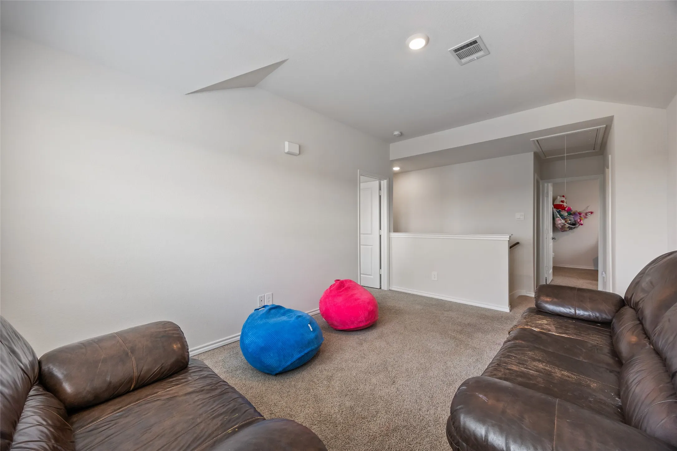 Single Family Residence For Rent in Rockwall County , 444 Vitex Drive, Royse City, Texas 75189, 4 Bedroom, 4 Bathroom, 2 Garage spaces, 2,080 Sqft, built in 2023, Preowned, mls#21229367, Real Estate Agent in Royse City, Homes For Rent in Rockwall county, Homes For Rent in Royse City, Realtor in Royse City Texas, Real Estate Brokerage Independent Realty Texas, Luminita Cordes Realtor
