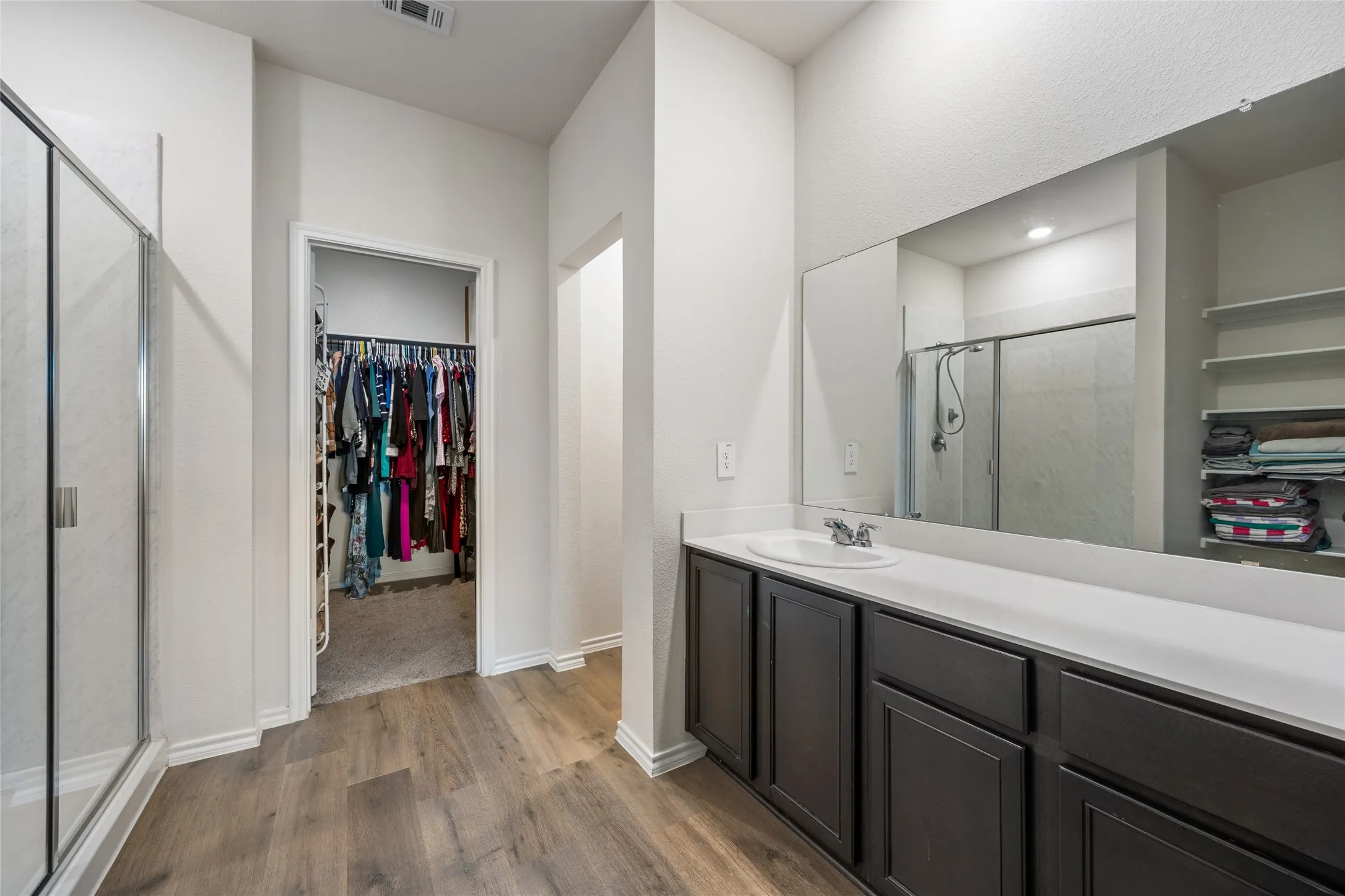 Single Family Residence For Rent in Rockwall County , 444 Vitex Drive, Royse City, Texas 75189, 4 Bedroom, 4 Bathroom, 2 Garage spaces, 2,080 Sqft, built in 2023, Preowned, mls#21229367, Real Estate Agent in Royse City, Homes For Rent in Rockwall county, Homes For Rent in Royse City, Realtor in Royse City Texas, Real Estate Brokerage Independent Realty Texas, Luminita Cordes Realtor