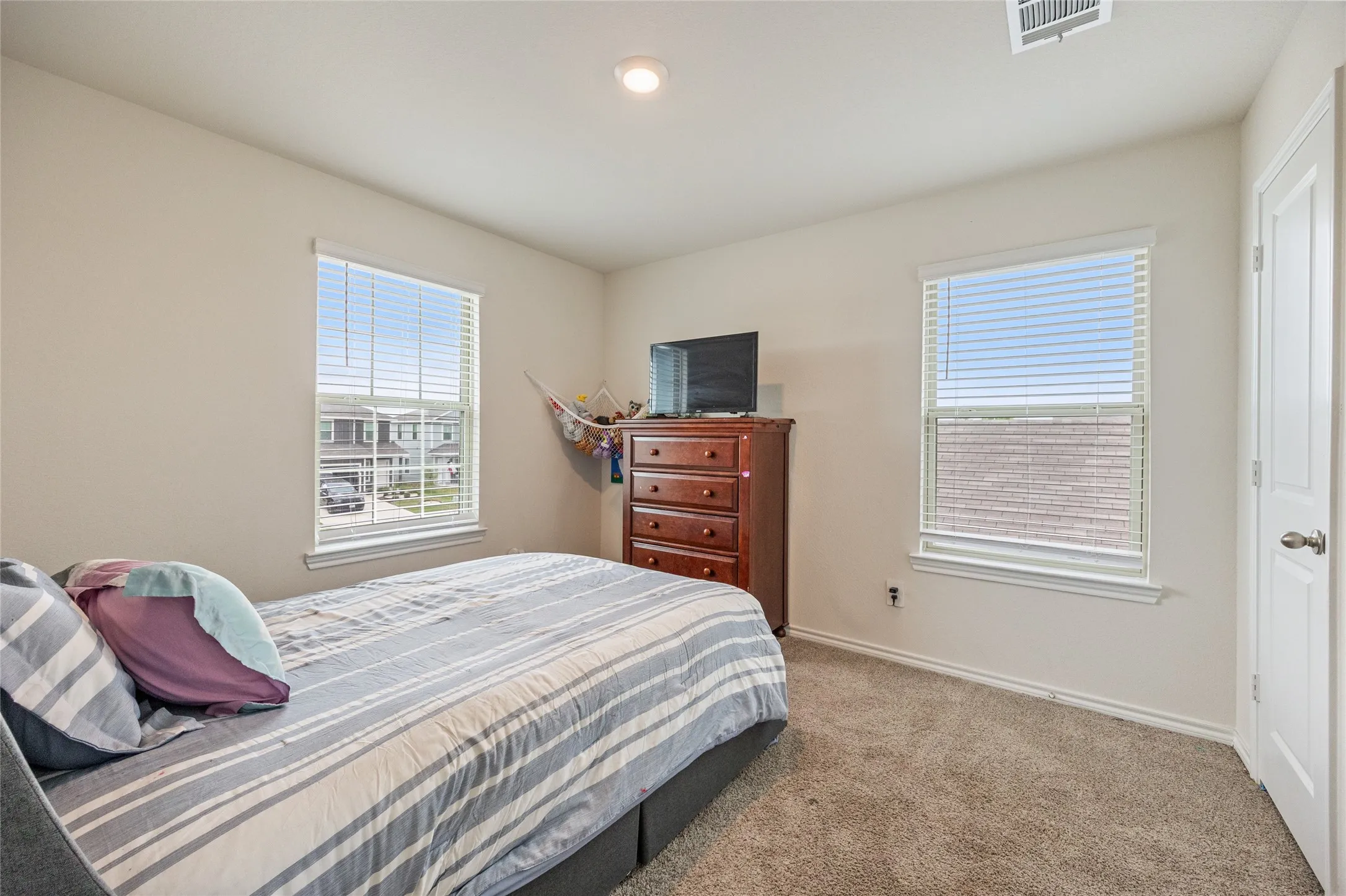 Single Family Residence For Rent in Rockwall County , 444 Vitex Drive, Royse City, Texas 75189, 4 Bedroom, 4 Bathroom, 2 Garage spaces, 2,080 Sqft, built in 2023, Preowned, mls#21229367, Real Estate Agent in Royse City, Homes For Rent in Rockwall county, Homes For Rent in Royse City, Realtor in Royse City Texas, Real Estate Brokerage Independent Realty Texas, Luminita Cordes Realtor