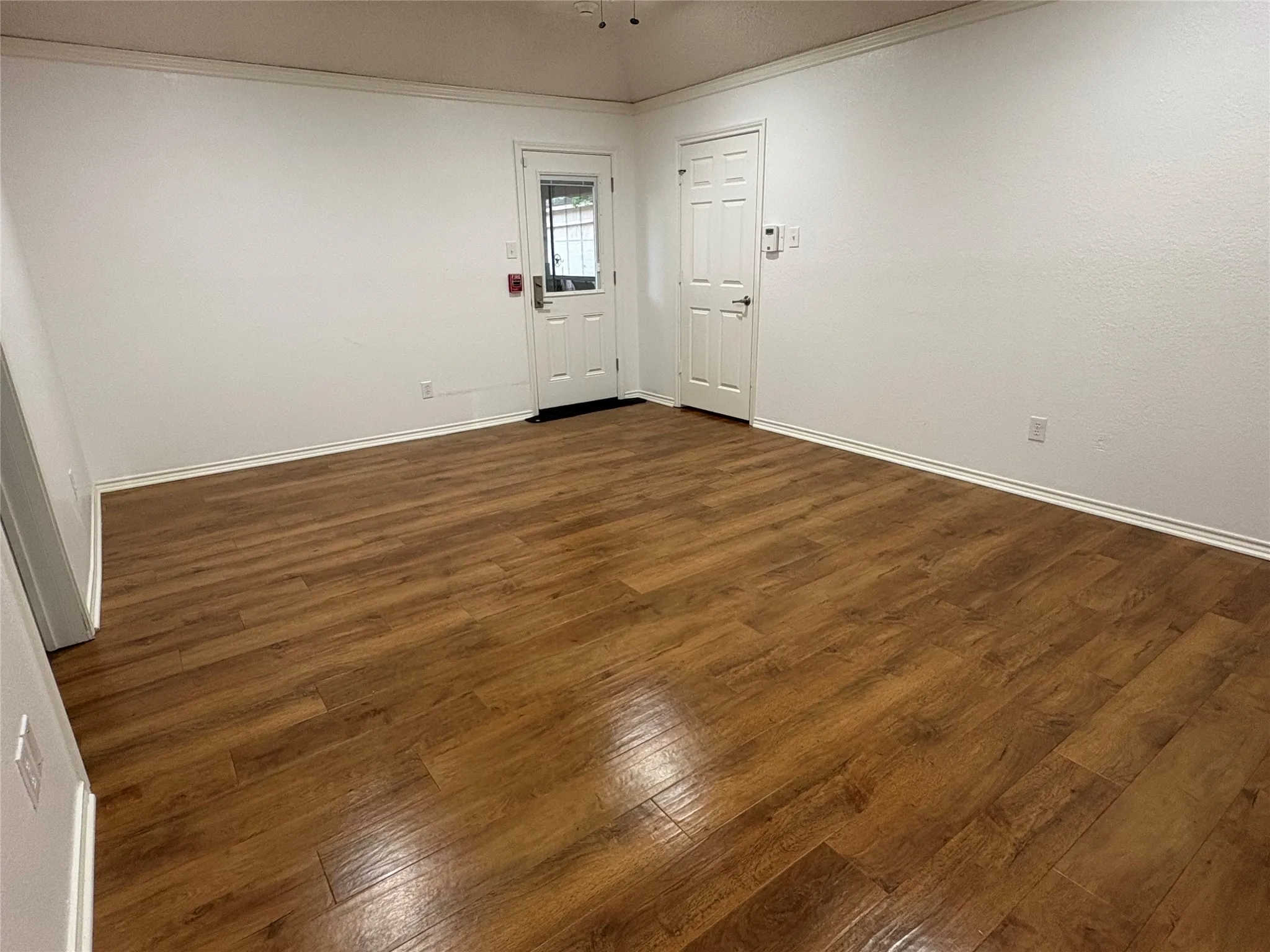 Business For Sale in Tarrant County , 715 Buttermilk Drive, Arlington, Texas 76006, 0, 0, Garage spaces, 2,665 Sqft, built in 1979, Preowned, mls#21228437, Real Estate Agent in Arlington, Homes For Sale in Tarrant county, Homes For Sale in Arlington, Realtor in Arlington Texas, Real Estate Brokerage Independent Realty Texas, Luminita Cordes Realtor