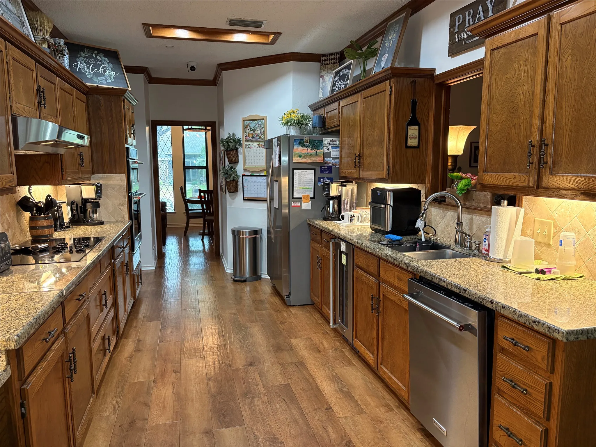 Business For Sale in Tarrant County , 715 Buttermilk Drive, Arlington, Texas 76006, 0, 0, Garage spaces, 2,665 Sqft, built in 1979, Preowned, mls#21228437, Real Estate Agent in Arlington, Homes For Sale in Tarrant county, Homes For Sale in Arlington, Realtor in Arlington Texas, Real Estate Brokerage Independent Realty Texas, Luminita Cordes Realtor