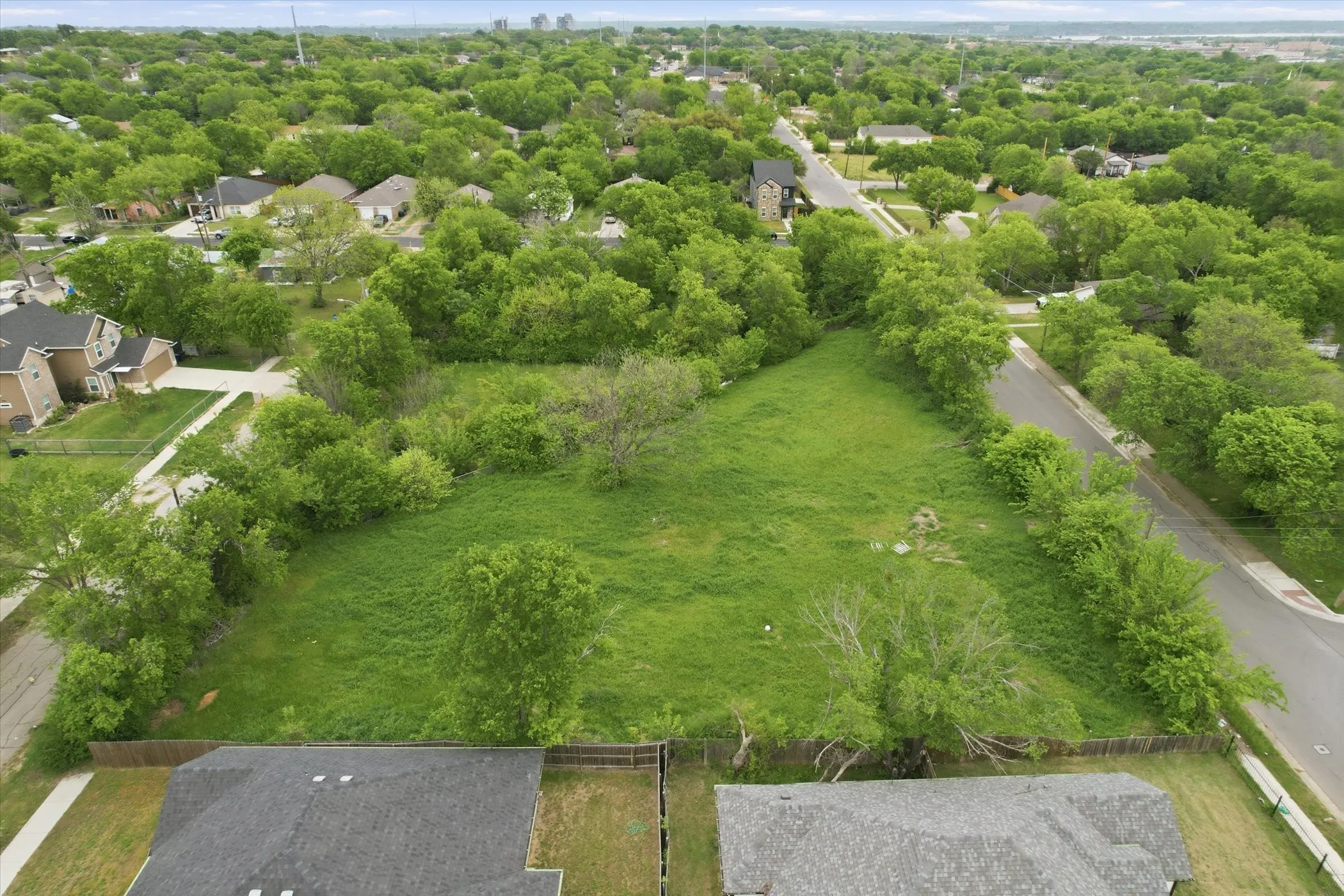 Unimproved Land For Sale in Tarrant County , 5301 Elgin Street, Fort Worth, Texas 76105, 0, 0, Garage spaces, 0 Sqft, built in 0, mls#21229404, Real Estate Agent in Fort Worth, Homes For Sale in Tarrant county, Homes For Sale in Fort Worth, Realtor in Fort Worth Texas, Real Estate Brokerage Independent Realty Texas, Luminita Cordes Realtor