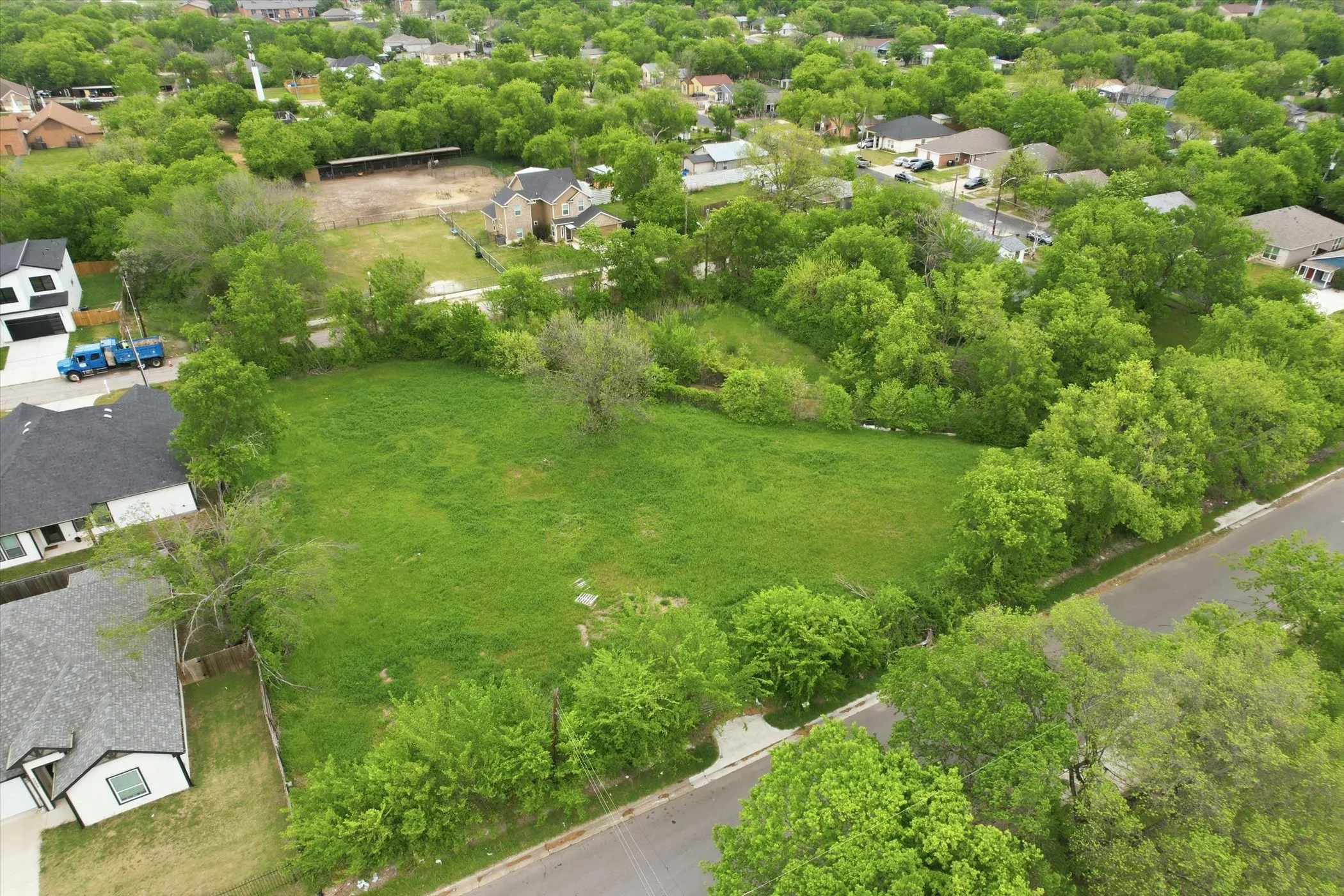 Unimproved Land For Sale in Tarrant County , 5301 Elgin Street, Fort Worth, Texas 76105, 0, 0, Garage spaces, 0 Sqft, built in 0, mls#21229404, Real Estate Agent in Fort Worth, Homes For Sale in Tarrant county, Homes For Sale in Fort Worth, Realtor in Fort Worth Texas, Real Estate Brokerage Independent Realty Texas, Luminita Cordes Realtor