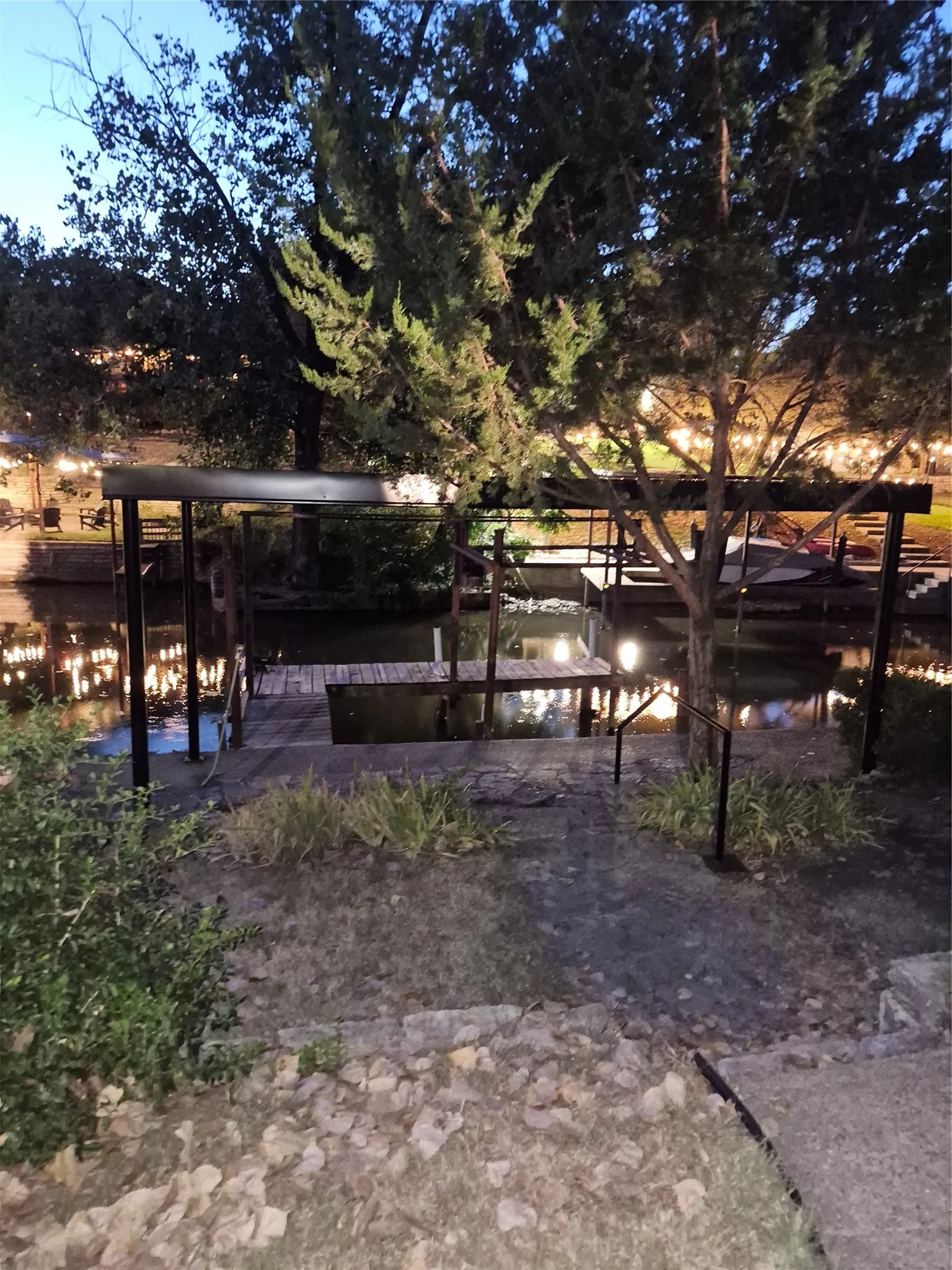 Mobile Home For Sale in Hood County , 3819 Horseshoe Trail, Granbury, Texas 76048, 4 Bedroom, 3 Bathroom, Garage spaces, 1,510 Sqft, built in 1984, Preowned, mls#21229399, Real Estate Agent in Granbury, Homes For Sale in Hood county, Homes For Sale in Granbury, Realtor in Granbury Texas, Real Estate Brokerage Independent Realty Texas, Luminita Cordes Realtor