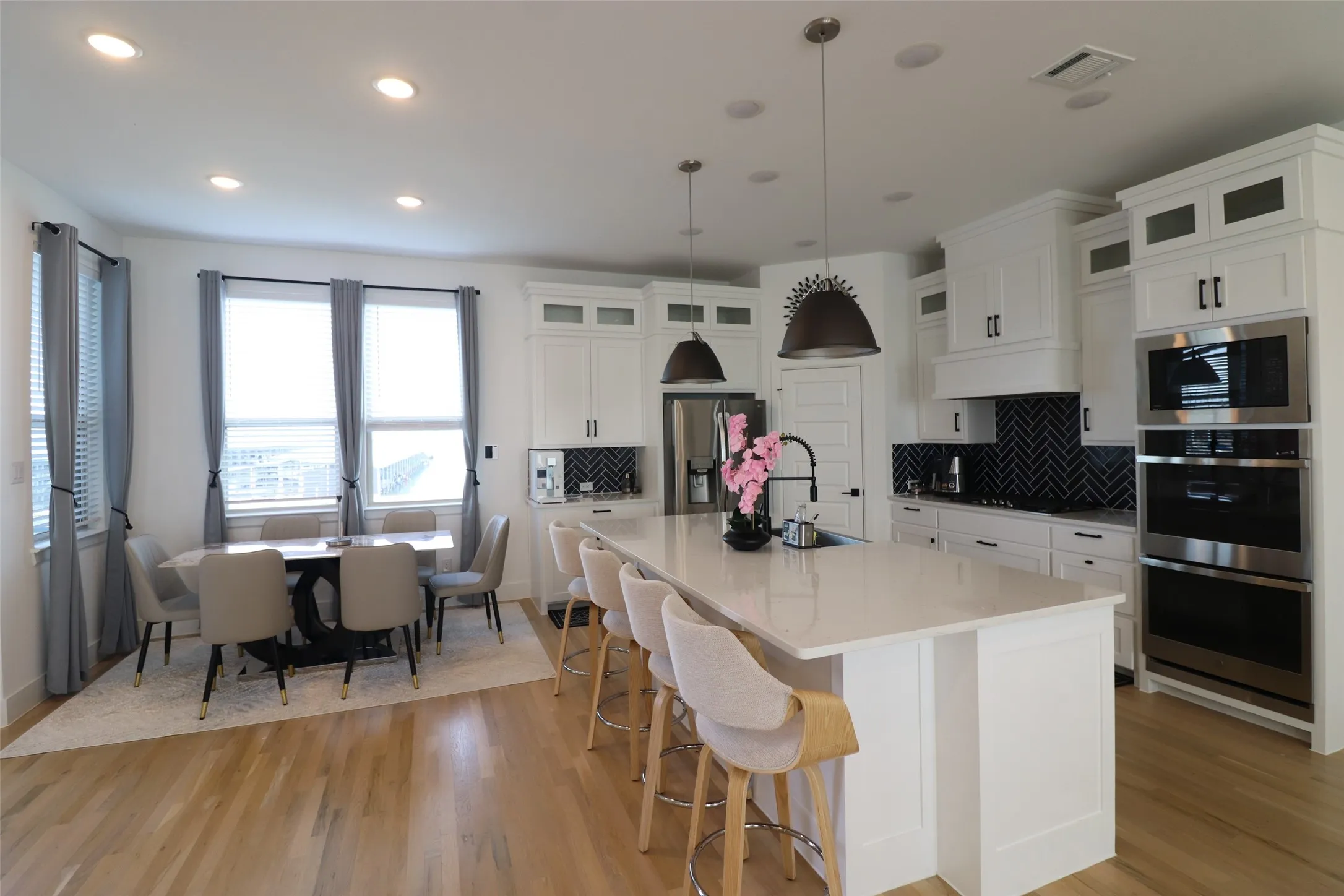 Single Family Residence For Rent in Rockwall County , 1205 Marc Place, Rowlett, Texas 75088, 4 Bedroom, 4 Bathroom, 2 Garage spaces, 2,261 Sqft, built in 2024, mls#21229546, Real Estate Agent in Rowlett, Homes For Rent in Rockwall county, Homes For Rent in Rowlett, Realtor in Rowlett Texas, Real Estate Brokerage Independent Realty Texas, Luminita Cordes Realtor